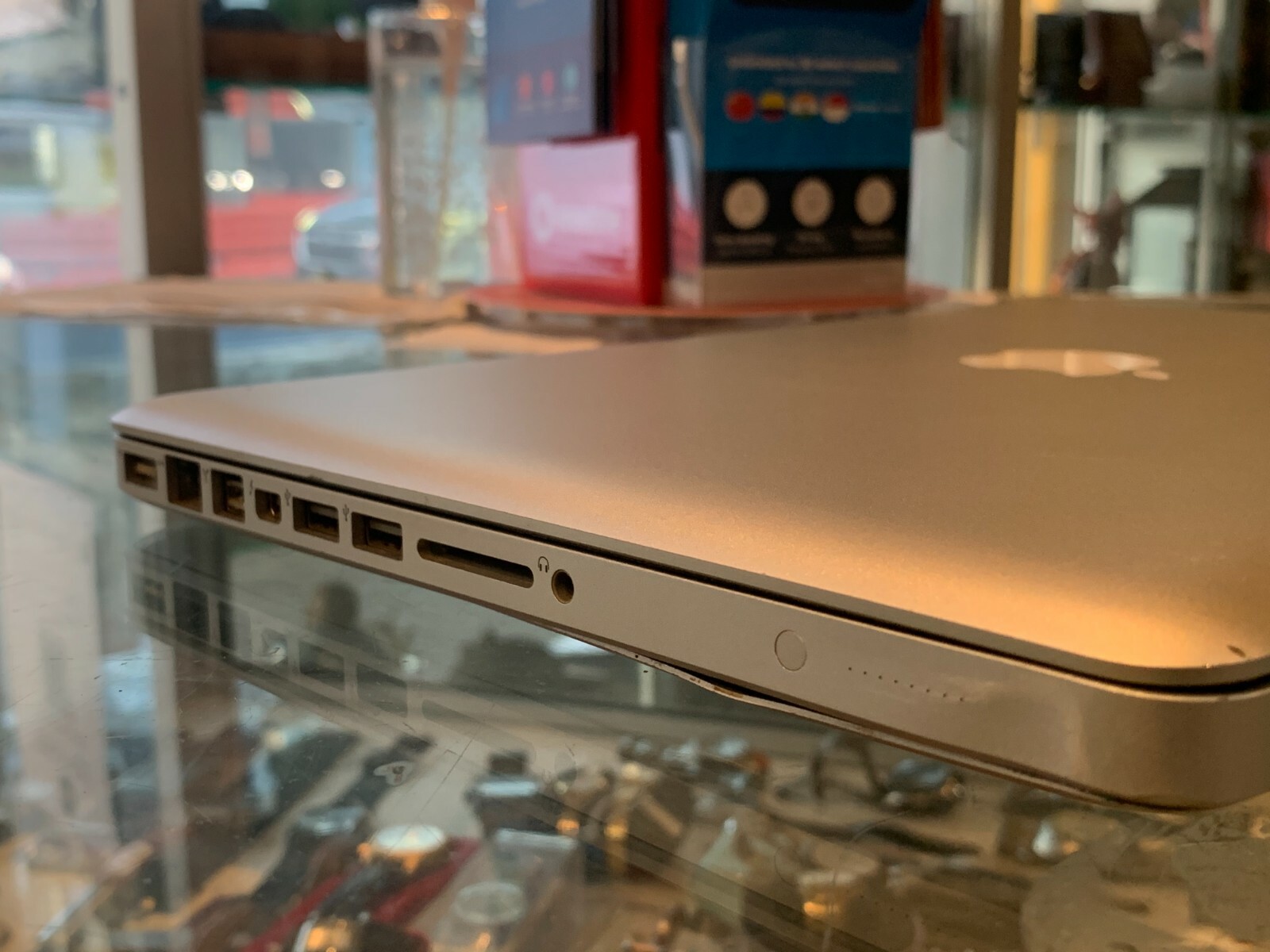 APPLE MACBOOK PRO (MD101LL/A) 13.3 / MID 2012 / 500GB HDD / 6 GB RAM – CORE I5