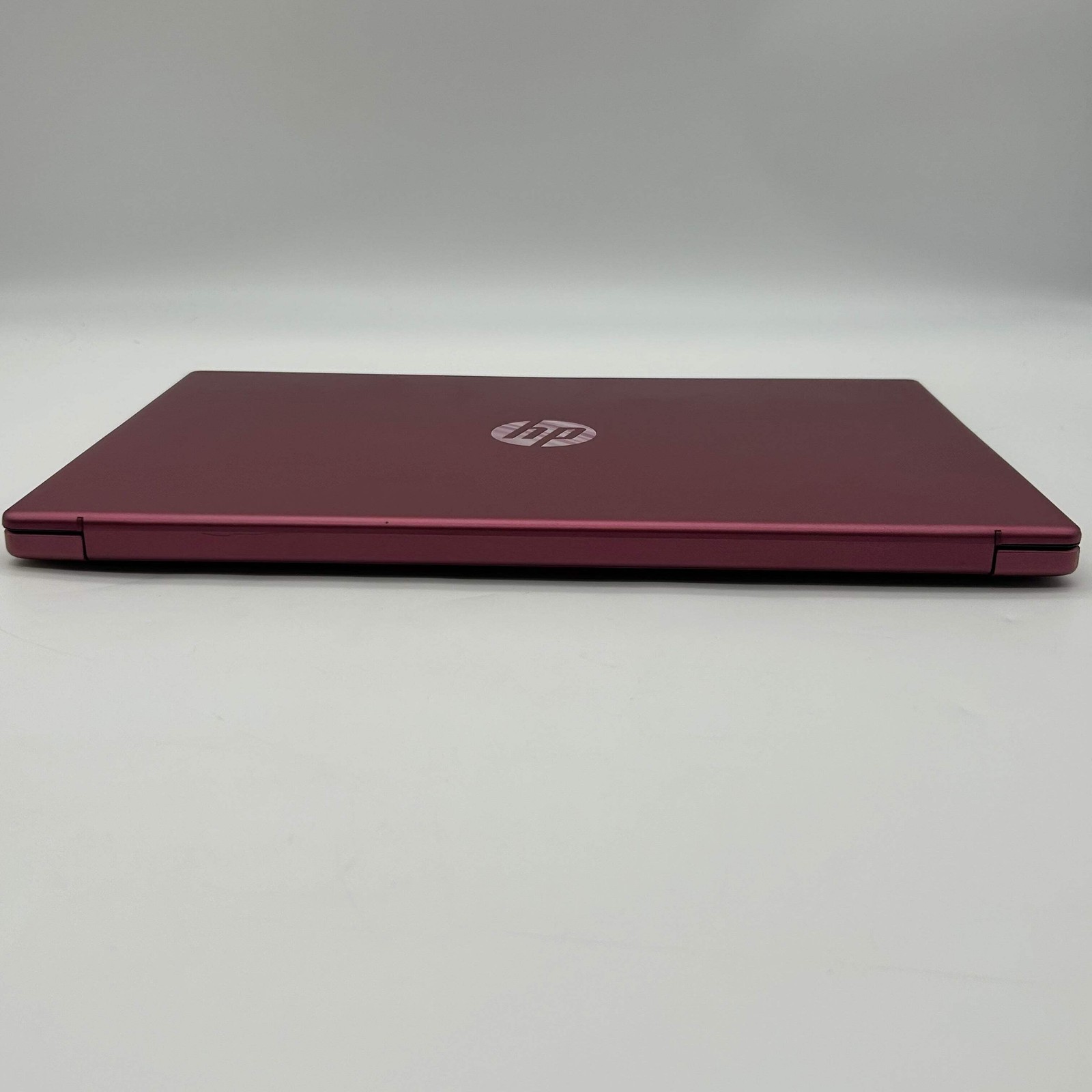 HP 15-FD0229DS 15.6″ Laptop Intel N200, 8GB RAM, 256GB SSD, w/ Charger