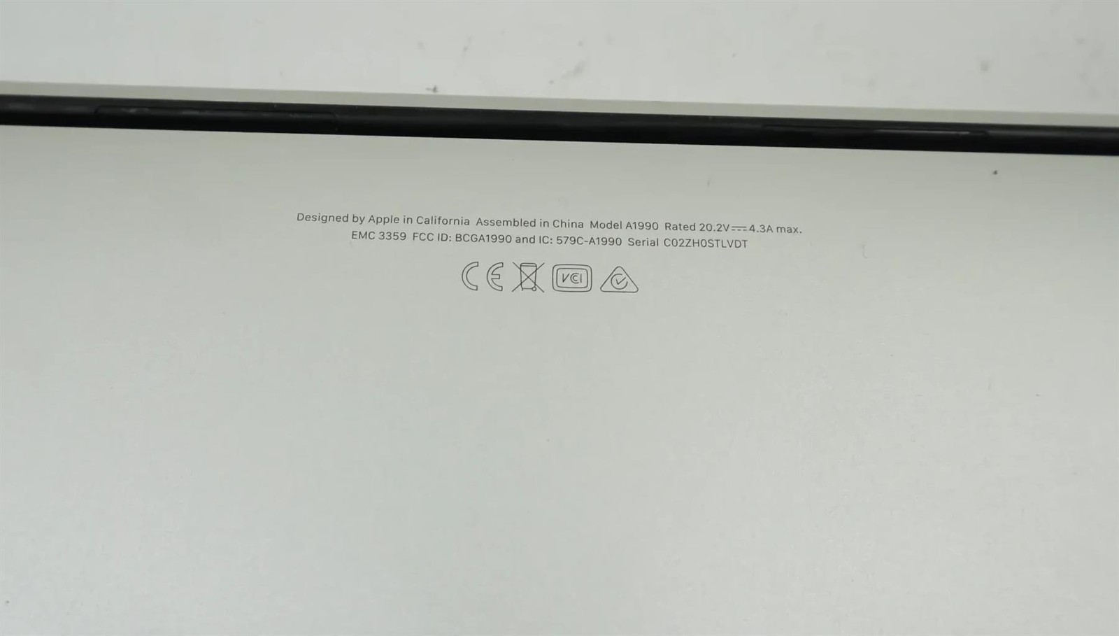 Apple MacBook Pro 2019 A1990 15.4″ Retina i7-9750H 32GB 512GB SSD Laptop