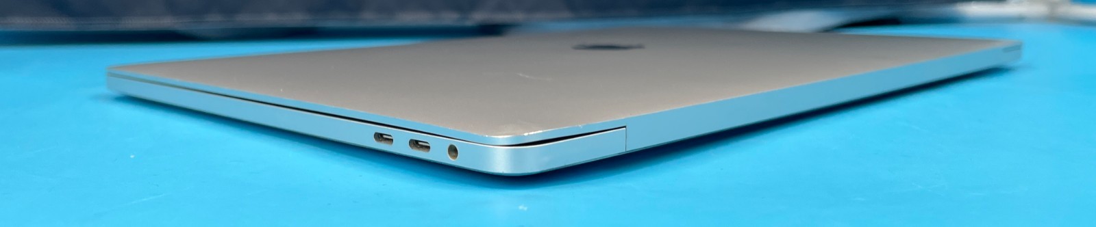 Apple MacBook Pro A2141 16,1 (2019) 16″ 2.40GHz i9-9980HK 32GB 1TB NVME NO OS/AC