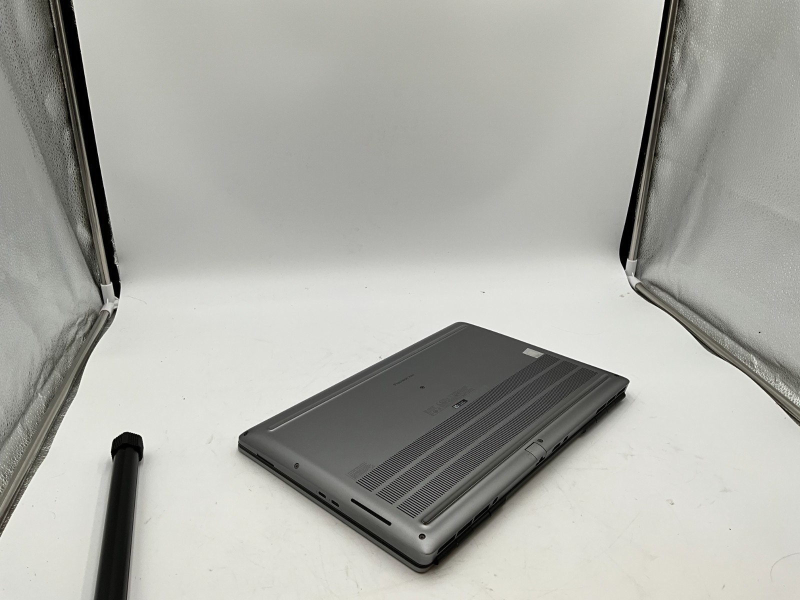 DELL Precision 7550 i7-10850H 2.70gh 32gb 512gb T2000 15.6″ LAPTOP 1YSLZ33 ***