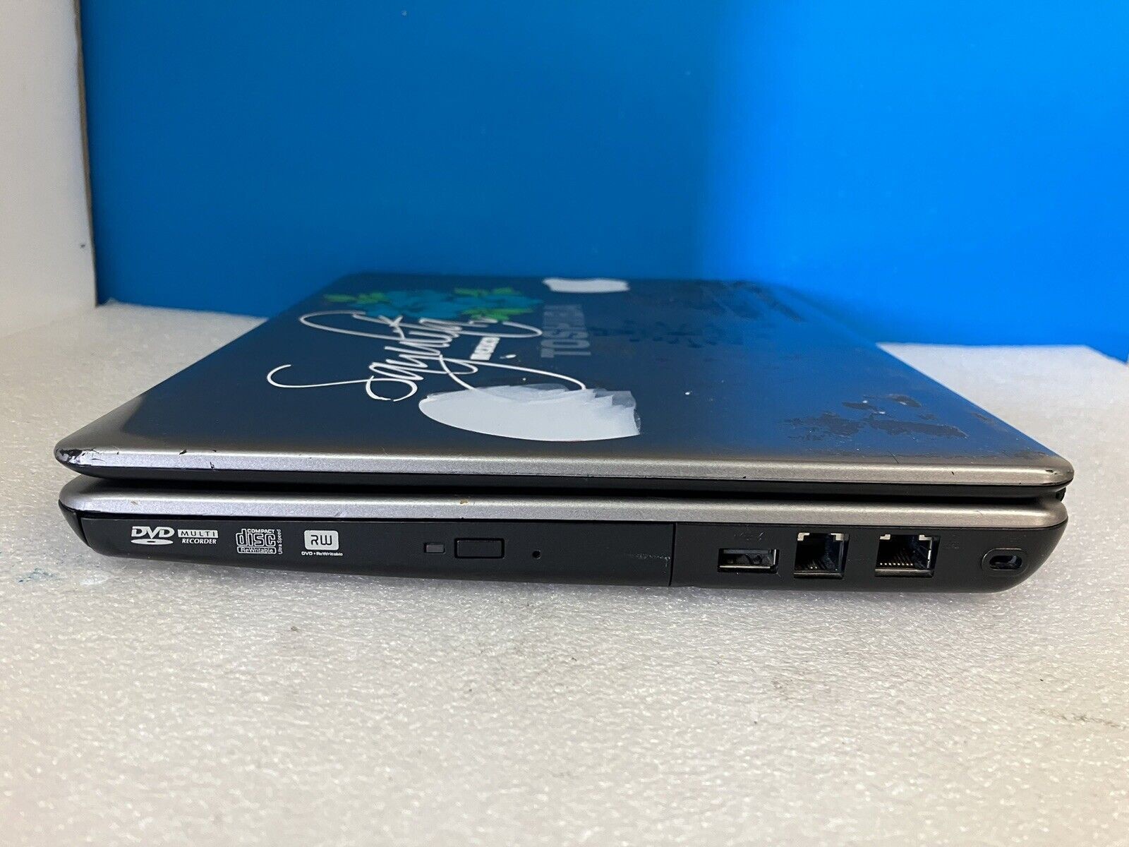 Toshiba Satellite Pro U400 13.3″ Laptop C2D T5870 3GB RAM, 300GB Windows XP SP3