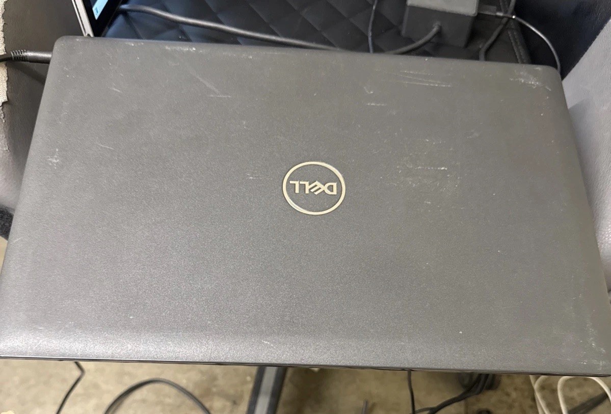 Dell Latitude 3520 i5 1135G7 2.40GHz/ 8G/256GB SSD 1920×1080 Win 11 Pro