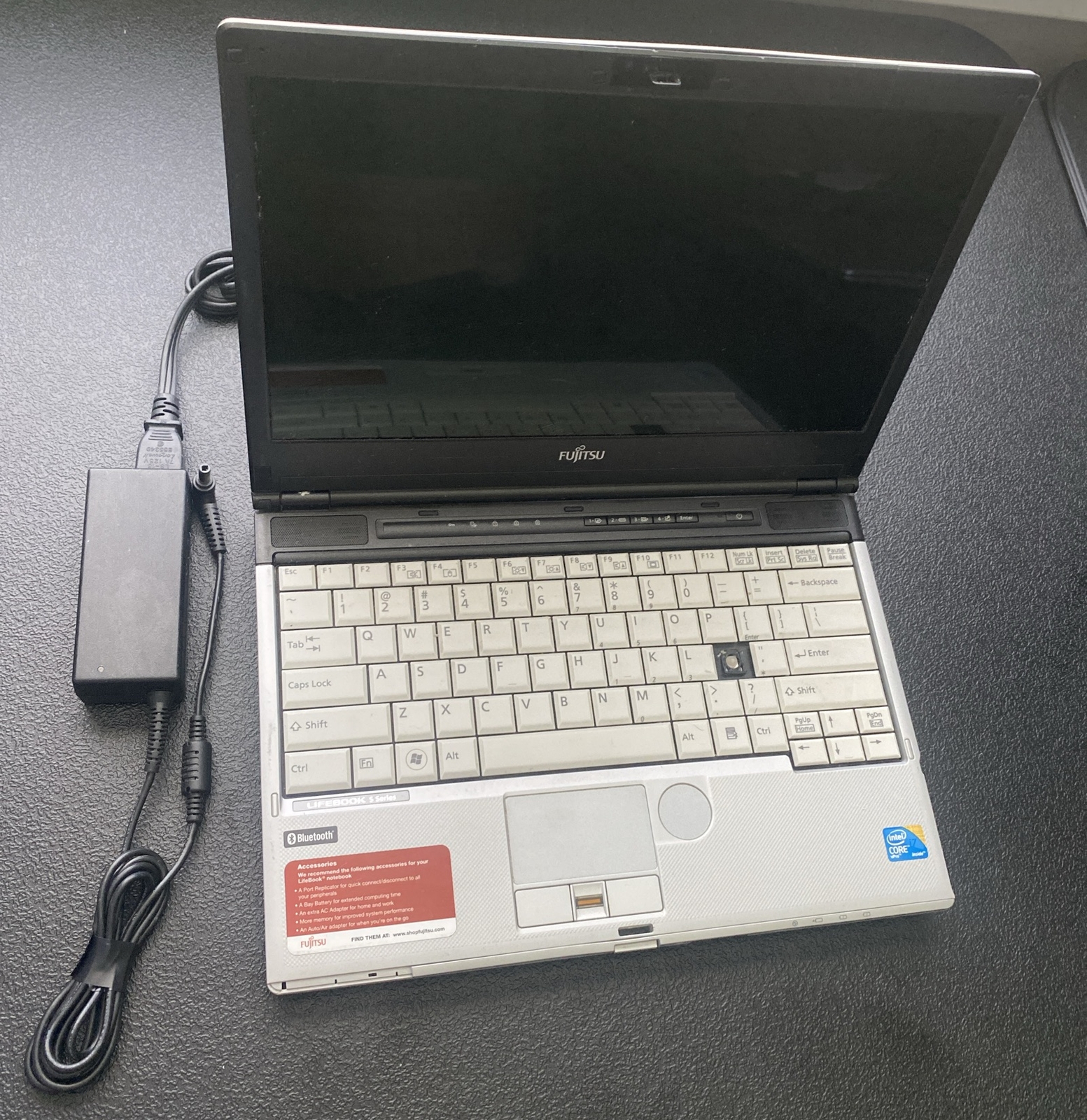 Fujitsu LifeBook S Series S760 i5-M520 2.40GHz, 4GB RAM, 320GB HDD DE06-03-Works