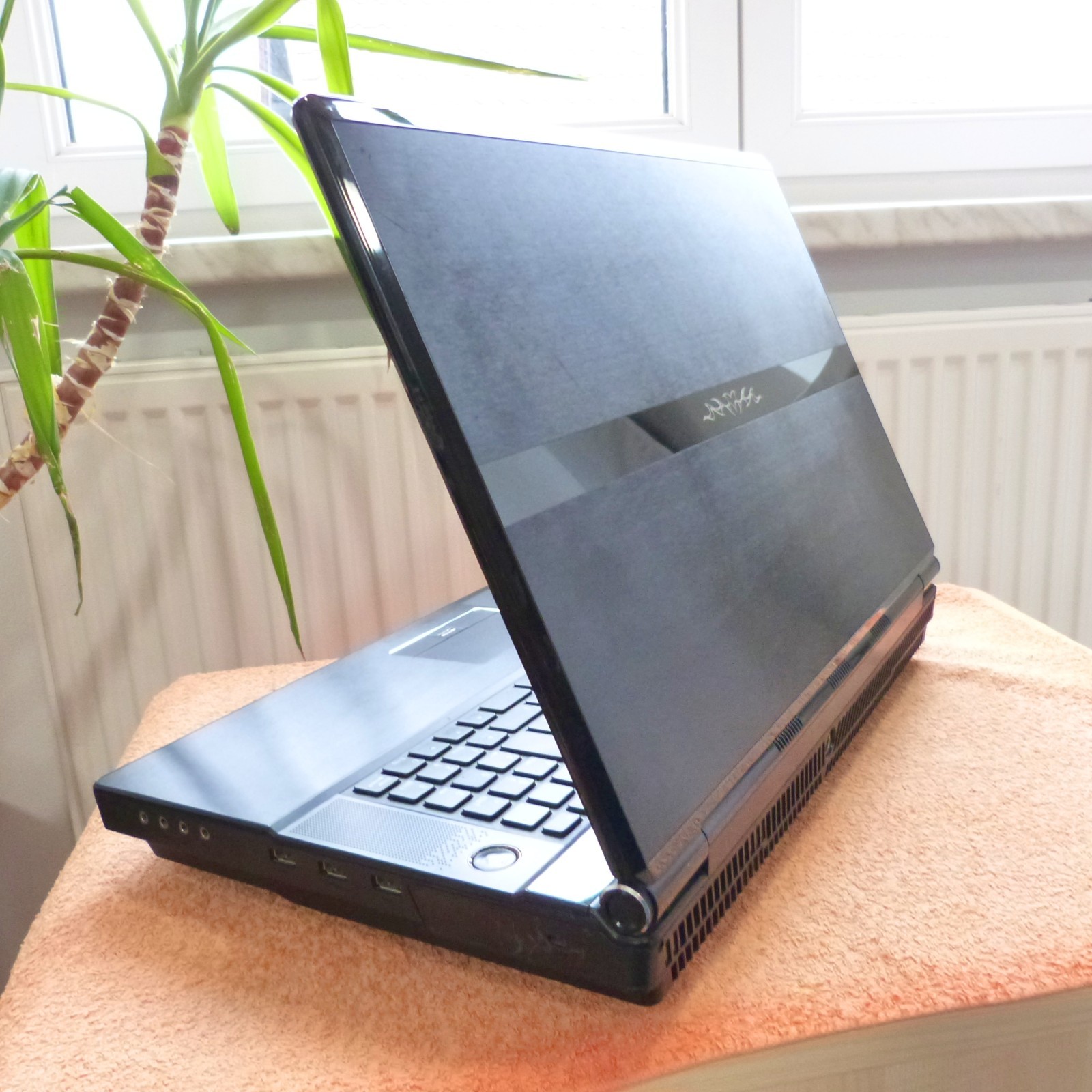 XMG CLEVO X7200 Workstation LEGEND Desktop Replacement l SSD Windows 11 PRO i7