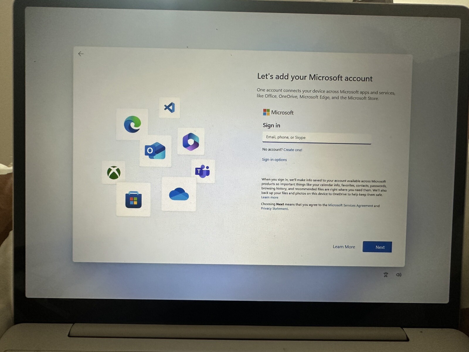 Microsoft Surface Go 12.4″ (256GB SSD, Intel Core i5 10th Gen.,3.60 GHz