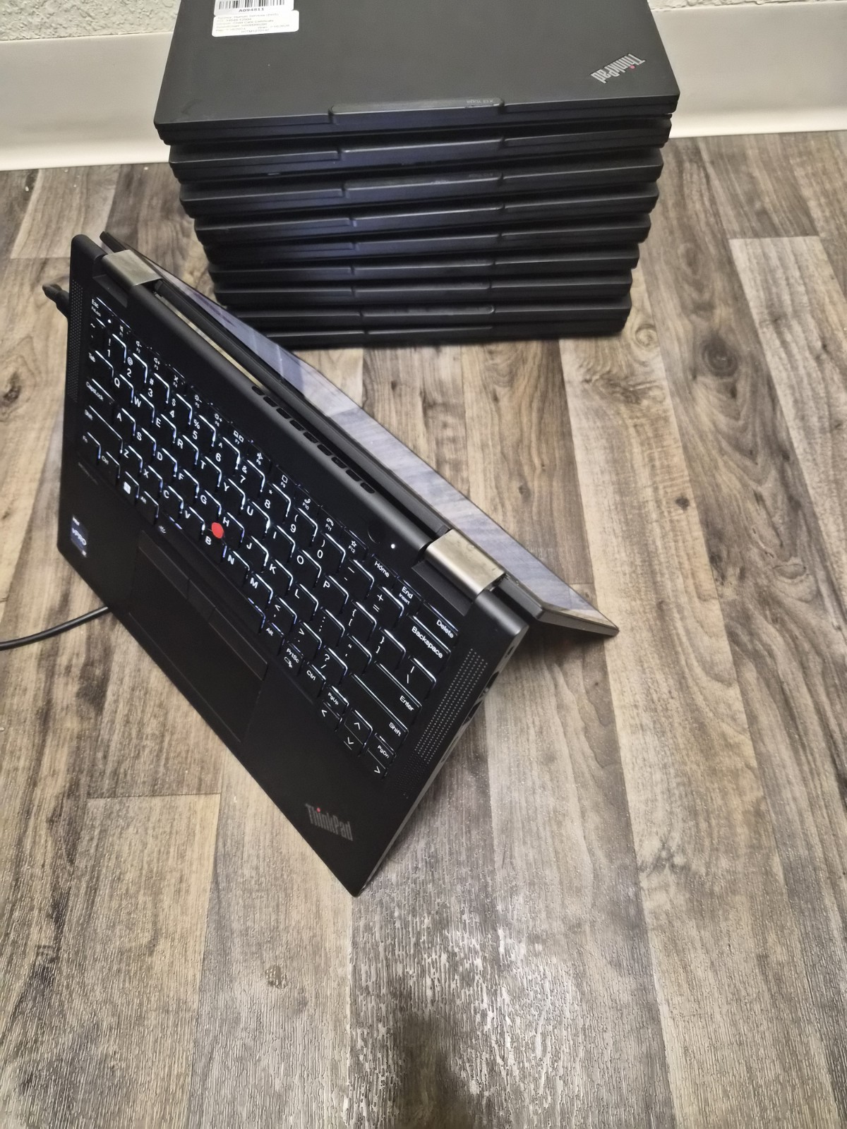 Lenovo ThinkPad X13 Yoga Gen 4 13.3″ Touchscreen 2-in-1 16GB RAM, No Ssd