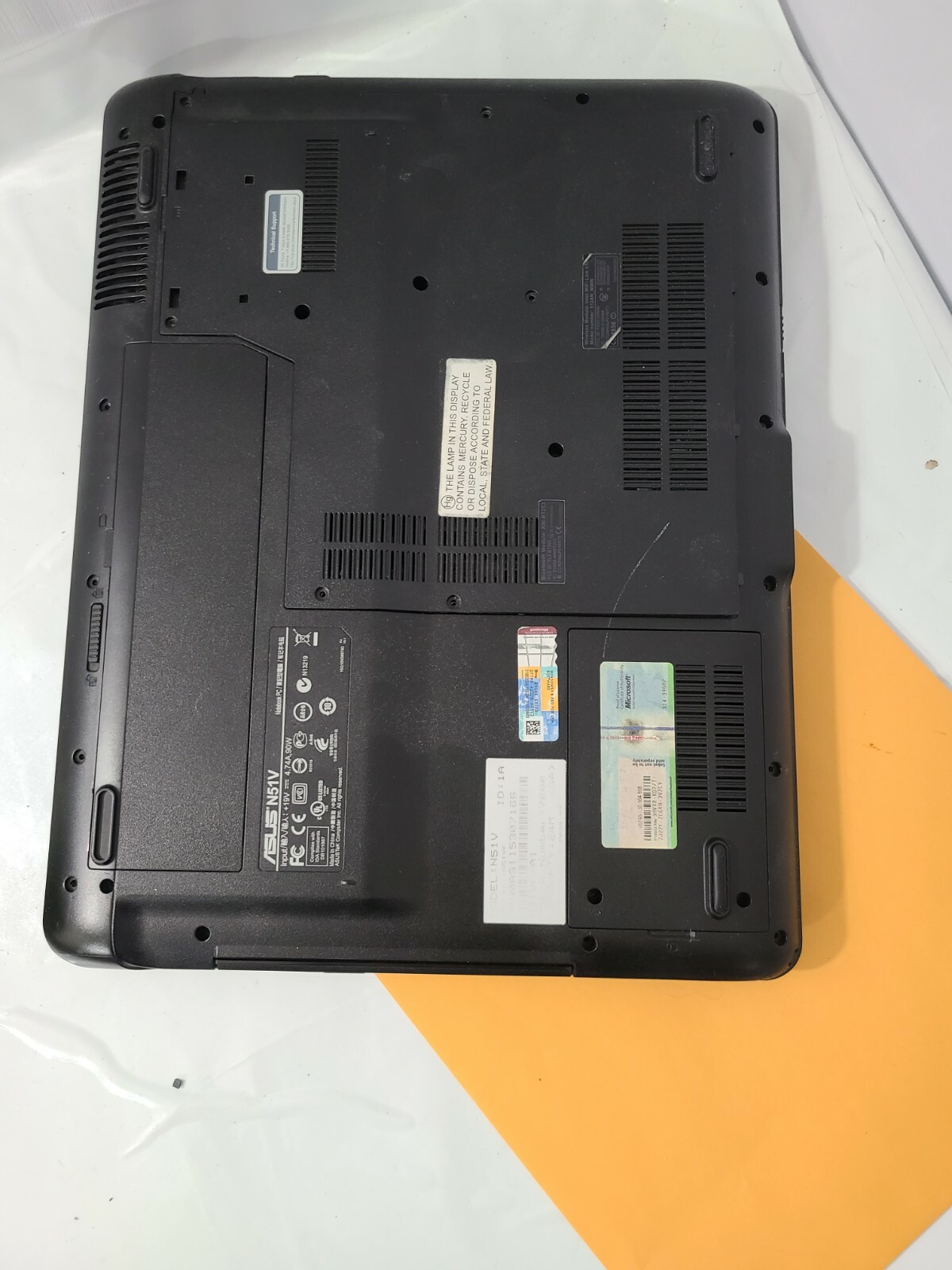 Asus N81V Series Intel Core 2 Duo T9550 2.6Ghz 4GB DDR3 No HDD 14″ Laptop
