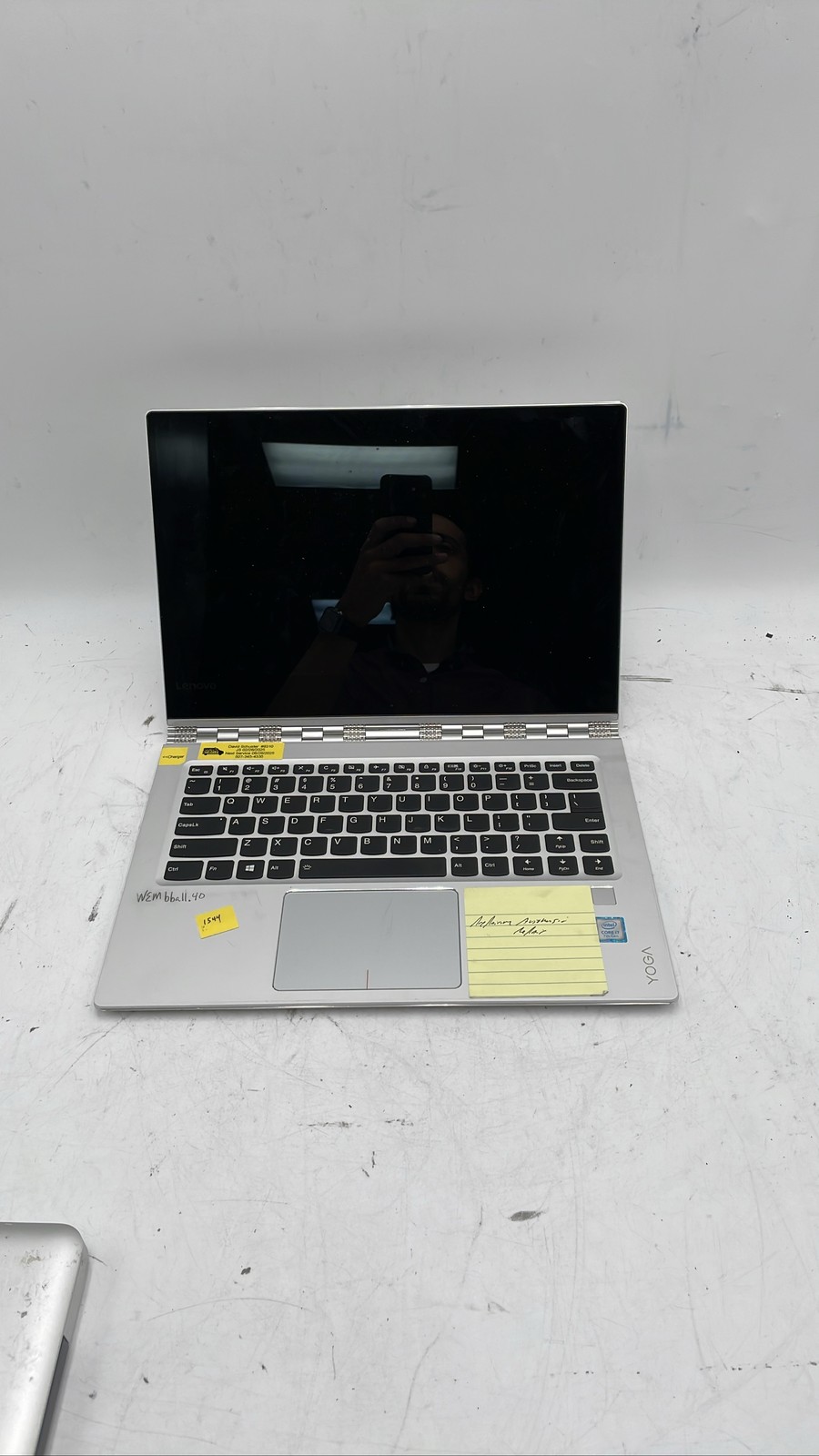 Lenovo Yoga 910-13IKB 80VF 80VF002JUS i7-7500U 13.9″ Laptop For Parts