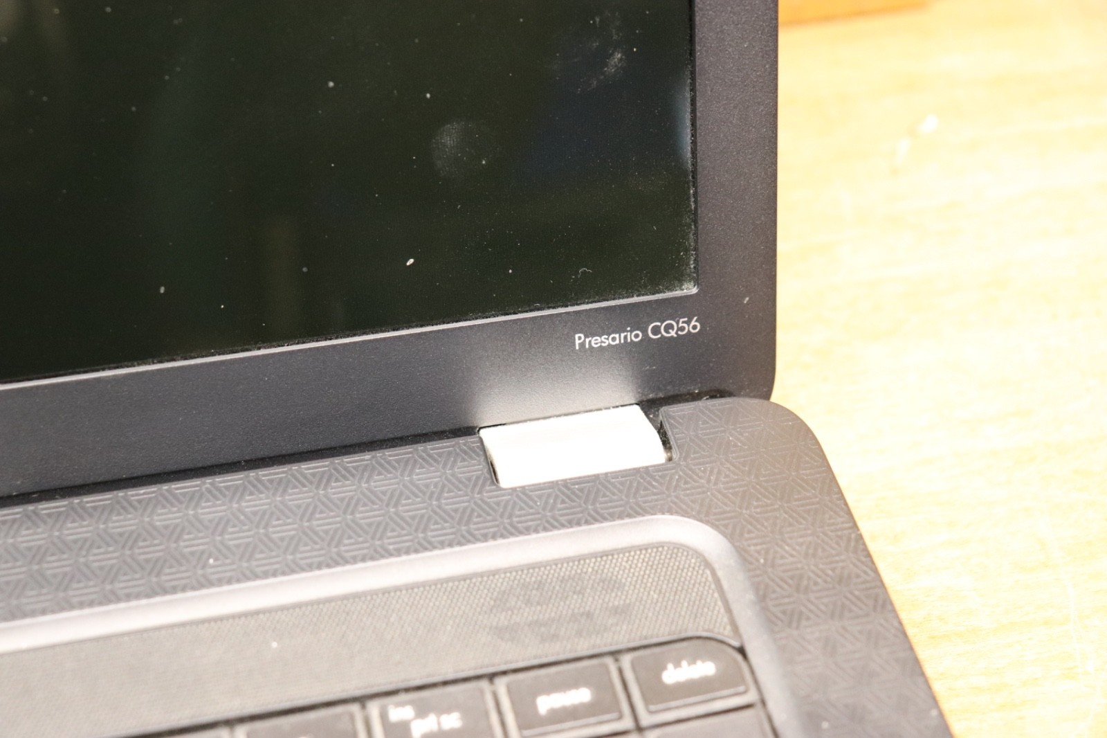 Compaq Presario CQ56-109WM Celeron Windows 7 No Power Cord Untested Estate Find
