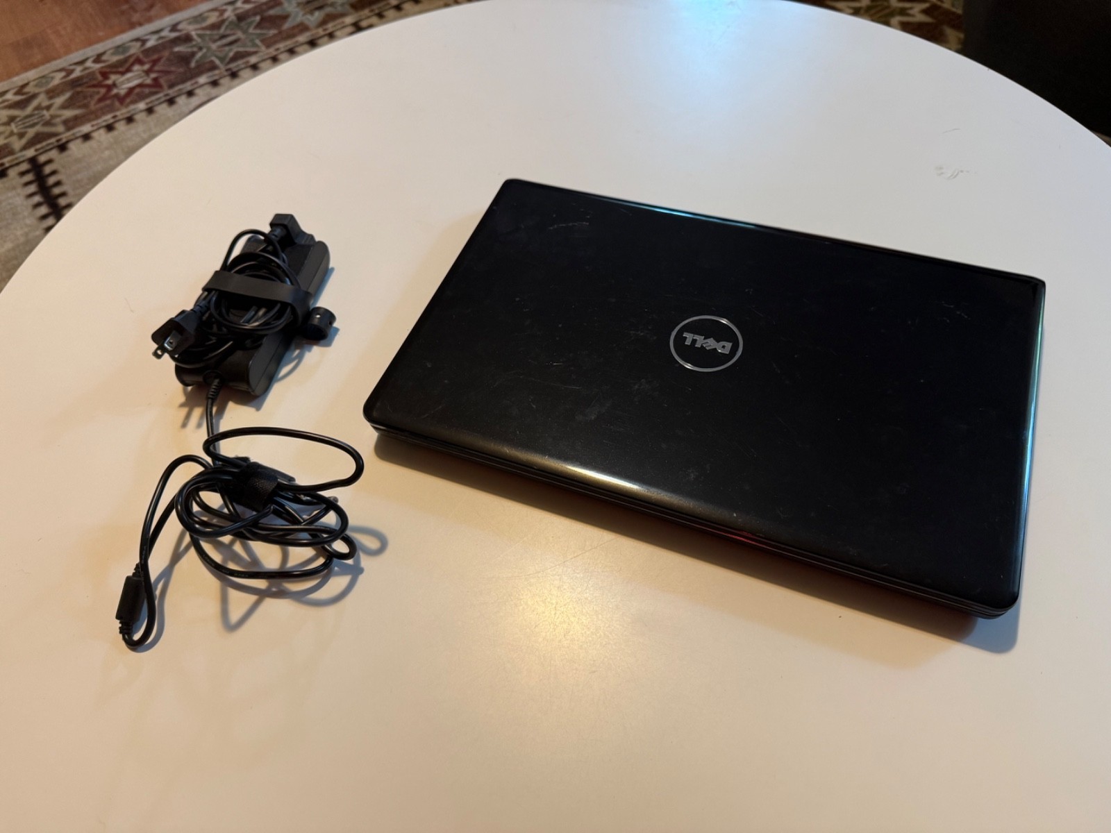 DELL INSPIRON 1564 – INTEL I3 – 4GB RAM – BROKEN SCREEN, NO HDD – FOR PARTS!