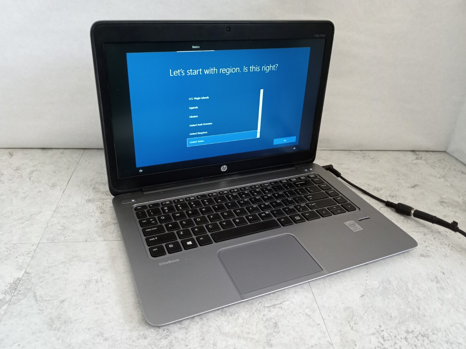 HP EliteBook 1040 G2 14″ Laptop Intel i7-4650U 4GB 128GB Win10 -BAD BATTERY -RR