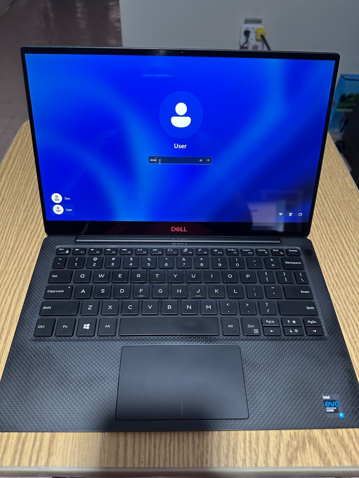 Dell XPS 13 9305 13.3″ Silver 2.8GHz i7-1165G7 16GB RAM 512GB SSD-TouchScreen