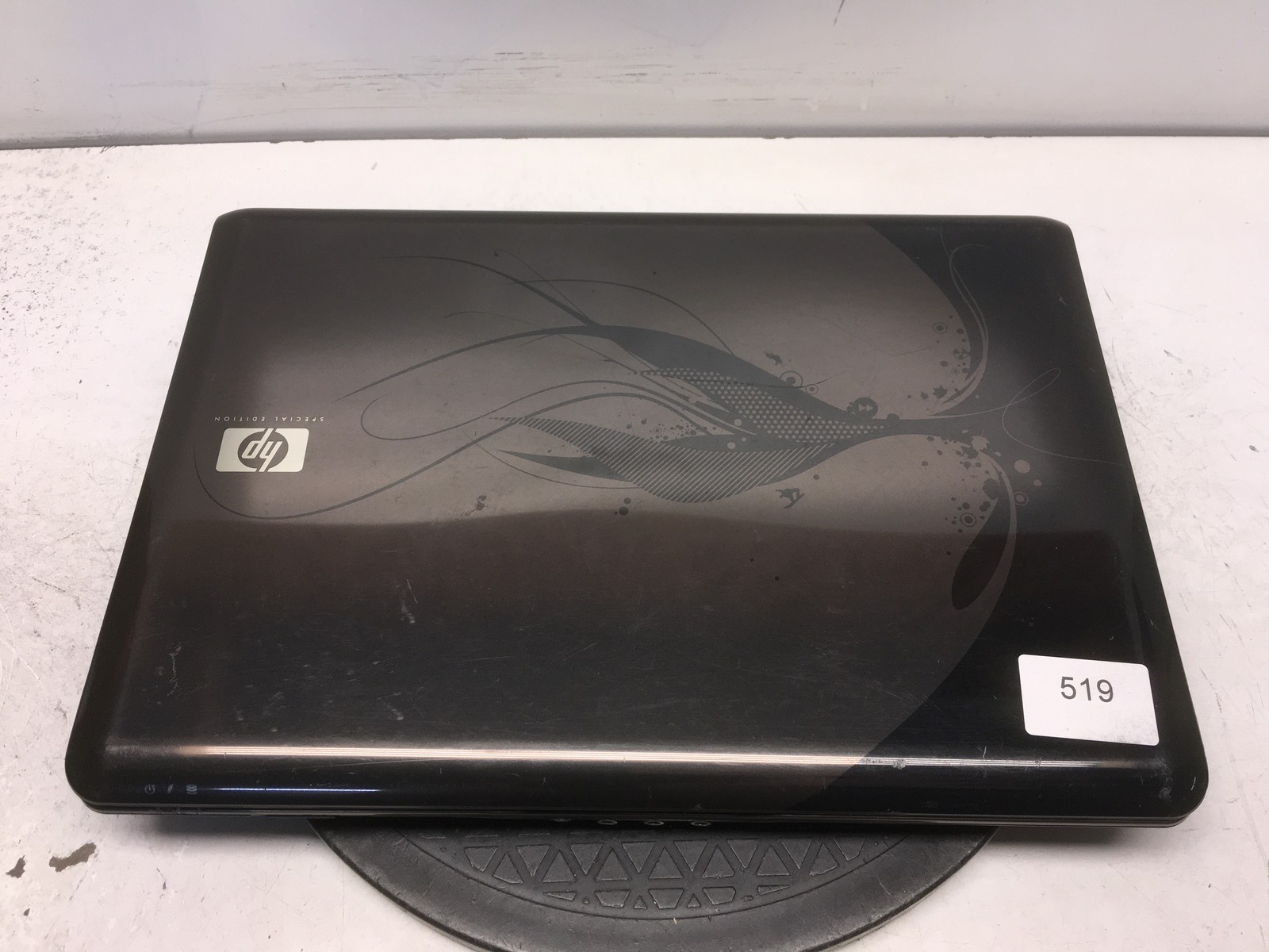 HP Pavilion DV2940SE AMD Turion 64 X2 TL-62 2100MHz 4 GB NO HDD No Batt