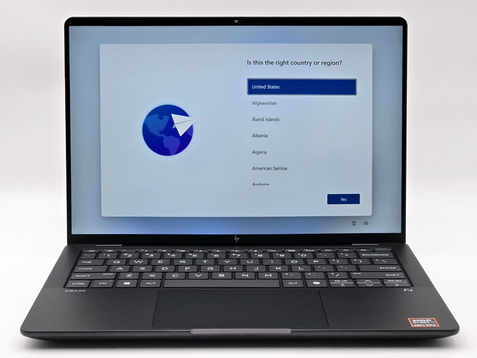 HP ZBook Ultra G1a 14 Ryzen AI MAX+ PRO 395 64GB 2TB Workstation Grade D