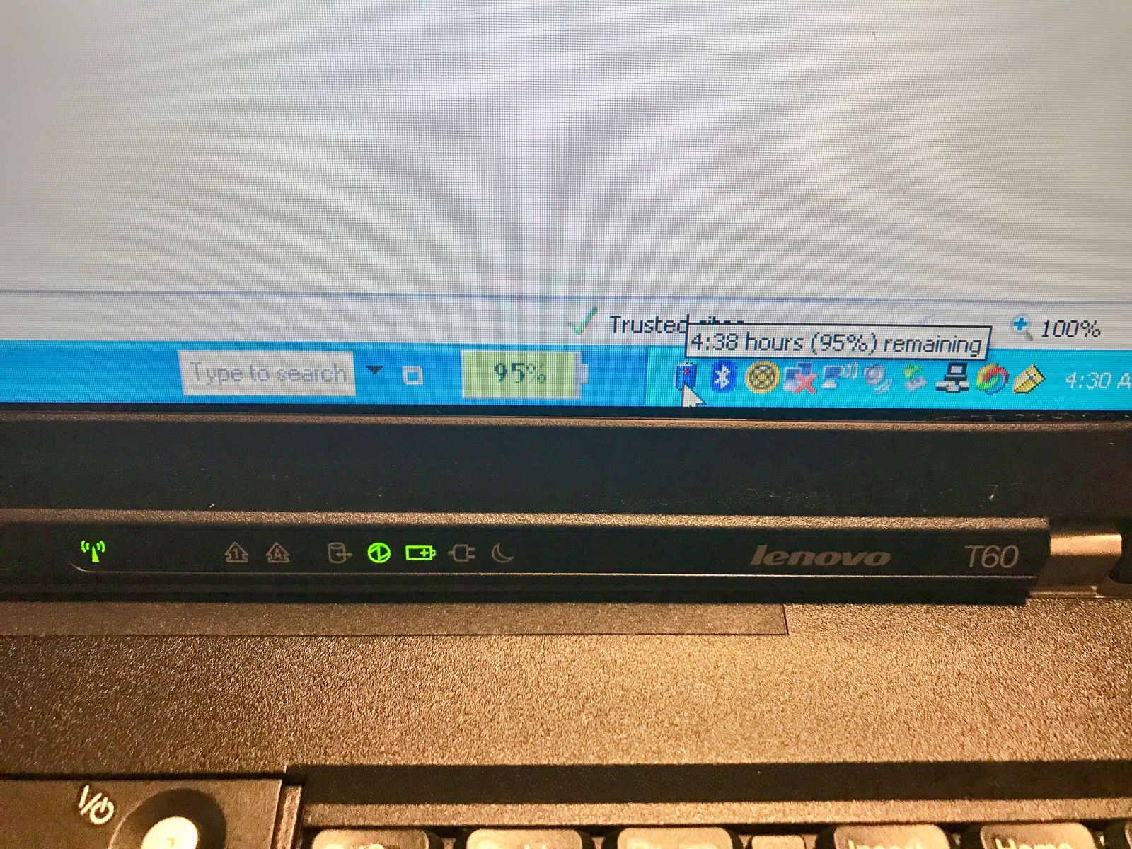IBM Thinkpad T60 14″ – ATI gpu, XGA, 1.8ghz, 2gb RAM, 80gb HDD, w/charger – read