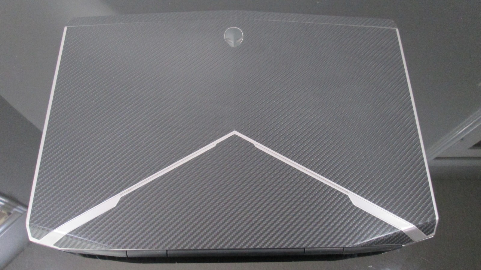 Alienware 17 R3 i7-4930MX CPU/GTX 1070 GPU/32GB RAM/1TB SSD+Adapter & Box WORKS!
