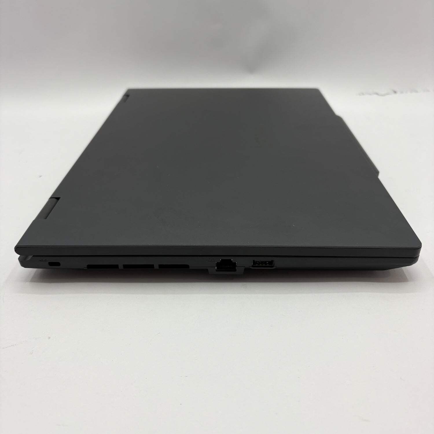 MSI Venture 16 AI A1MTG 16″ Core Ultra 5 125H 3.6GHz 16GB RAM 512GB SSD