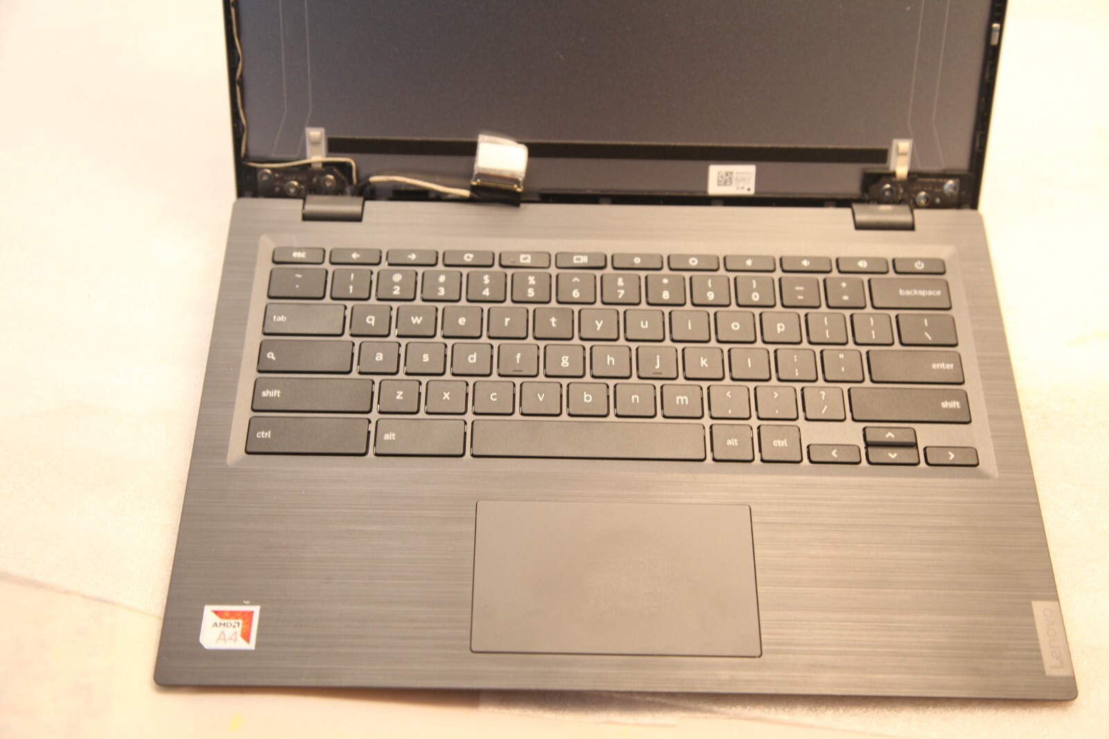 Lenovo Chromebook 14e AMD A4-9120C 1.6GHz 4GB 32GB eMMC Missing Screen AS IS