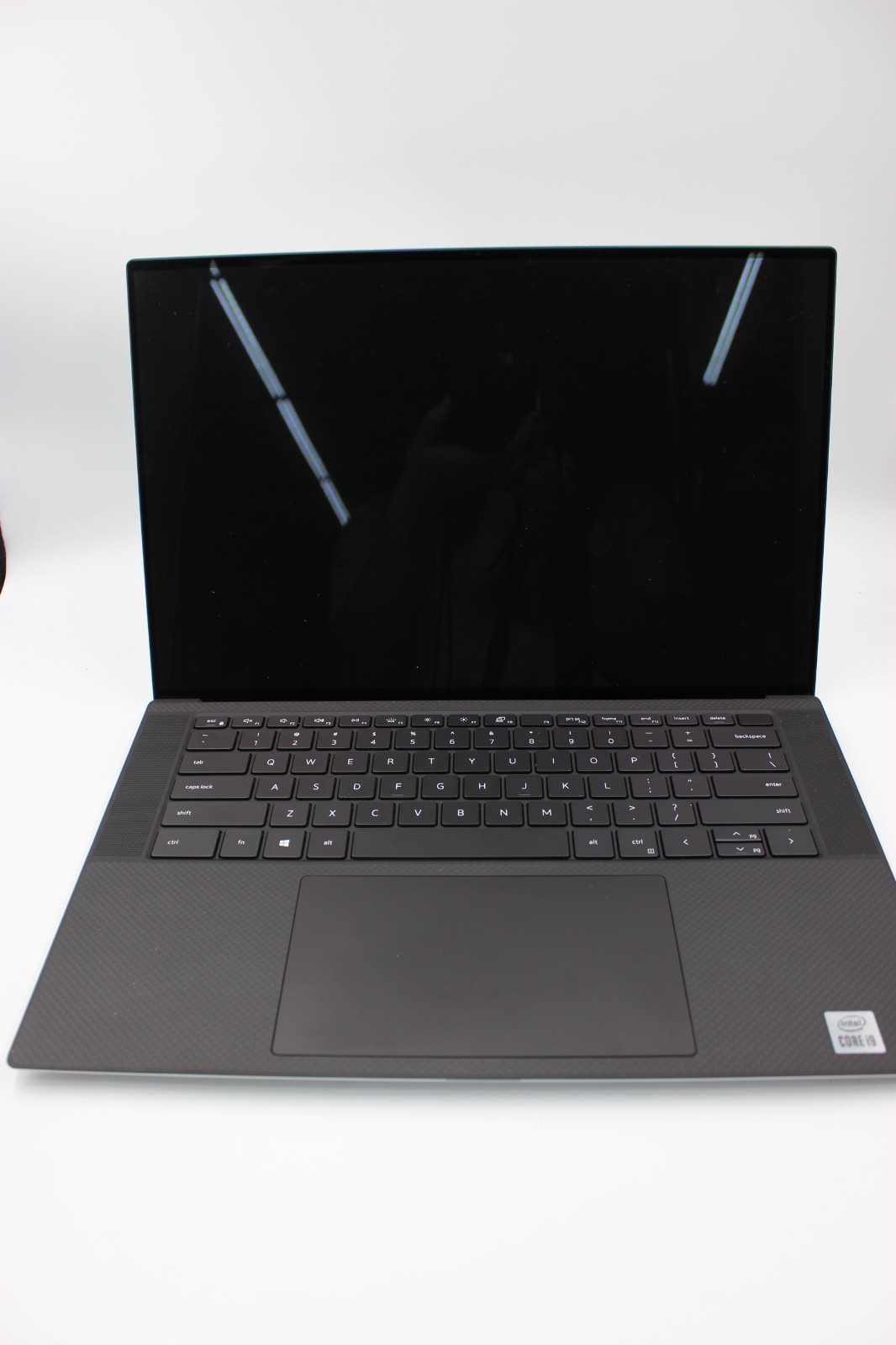 DELL XPS 15 9500| Intel i7-10750H| 32GB RAM| 1TB SSD| GTX 1650Ti| Charger!