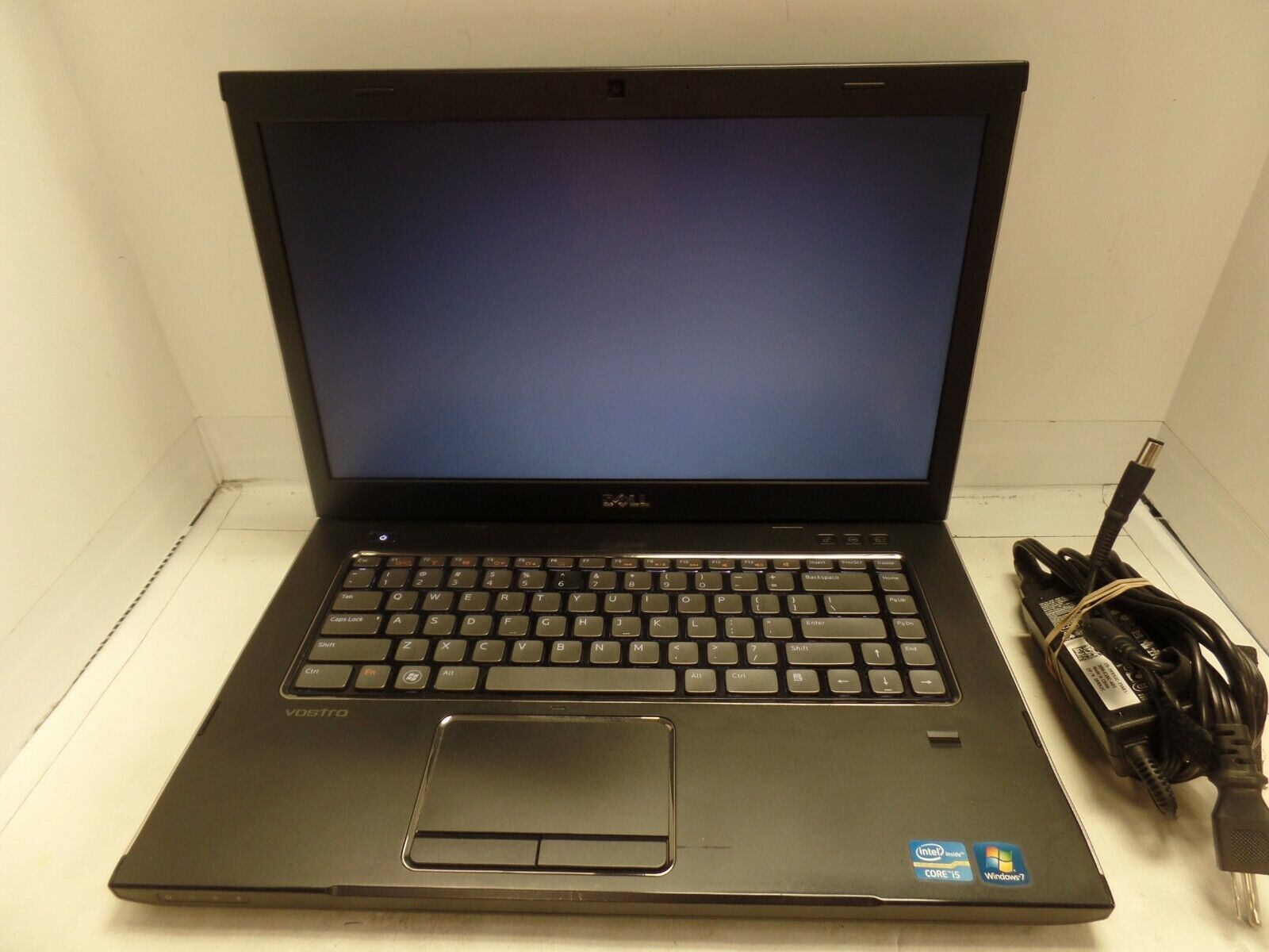 15.6” Dell Vostro 3550 i5-2410M @ 2.30GHz 320GB 4GB Windows7, Backlit KB, laptop