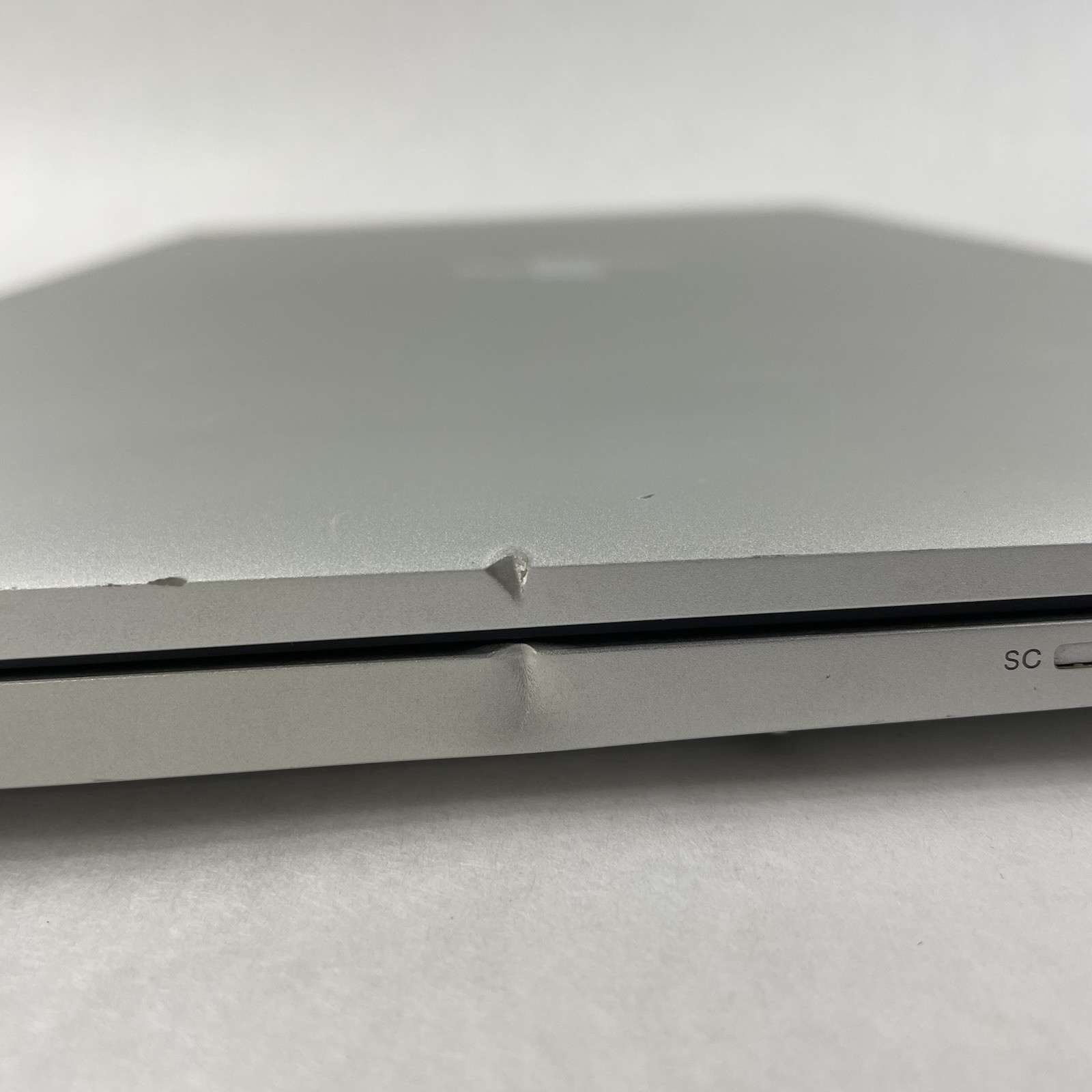 HP EliteBook 850 G7 15.6″ i5-10210U 1.60 GHz 8 GB RAM No SSD/OS/AC – Bad Edge