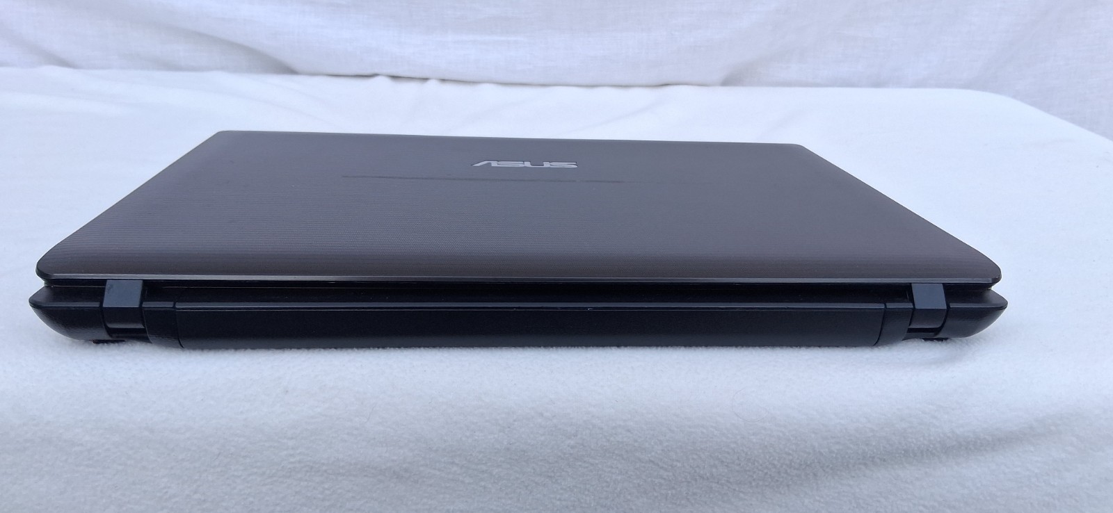 ASUS K53E 15.6″ Laptop Intel Core i5-2450M 2.5 GHz 4GB RAM 500 GB Hard Drive Bro