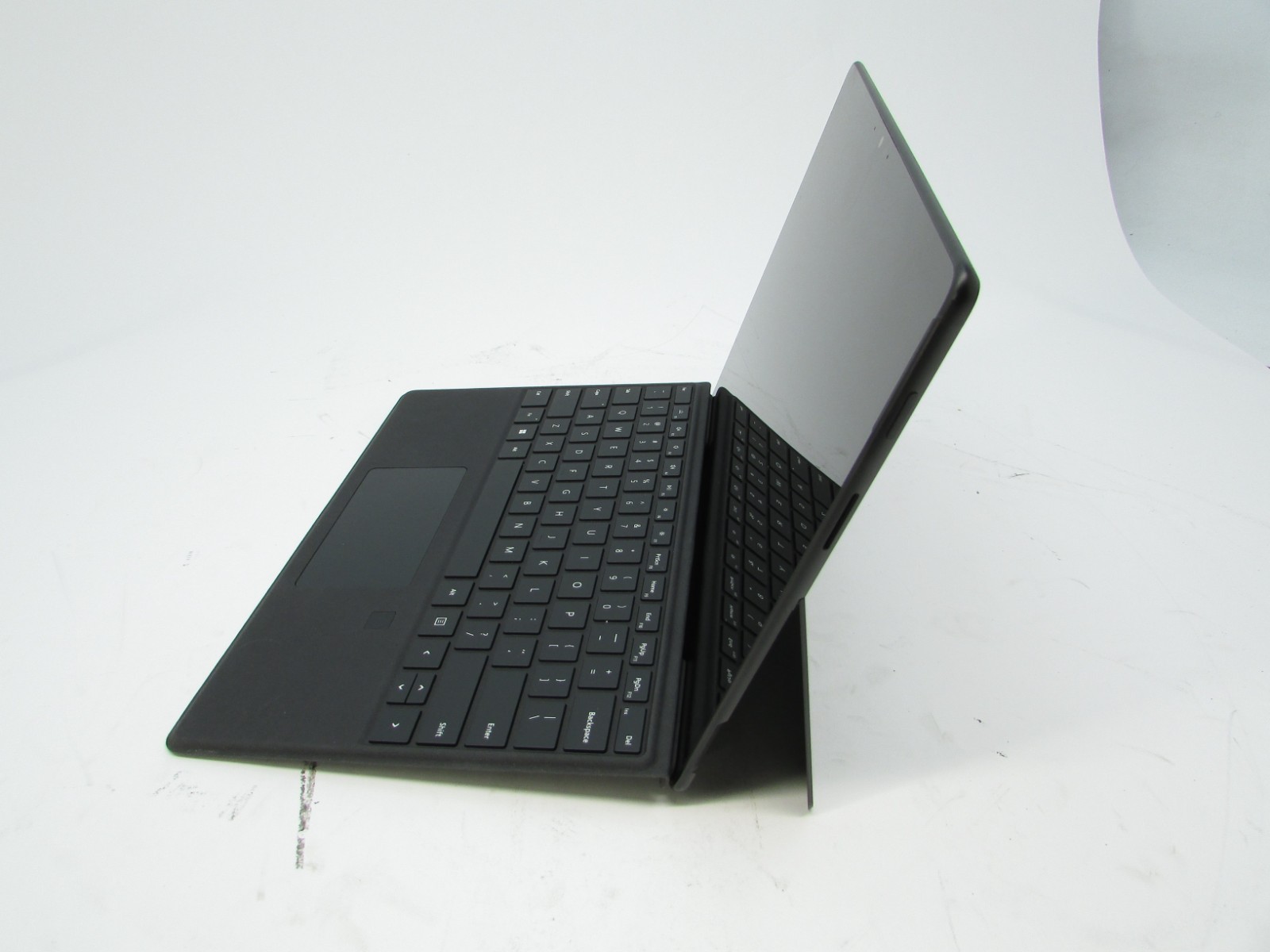 Microsoft Surface Pro X 1876 13″ SQ1 3.0GHz 8GB RAM 128GB M.2 No OS/AC/Stylus