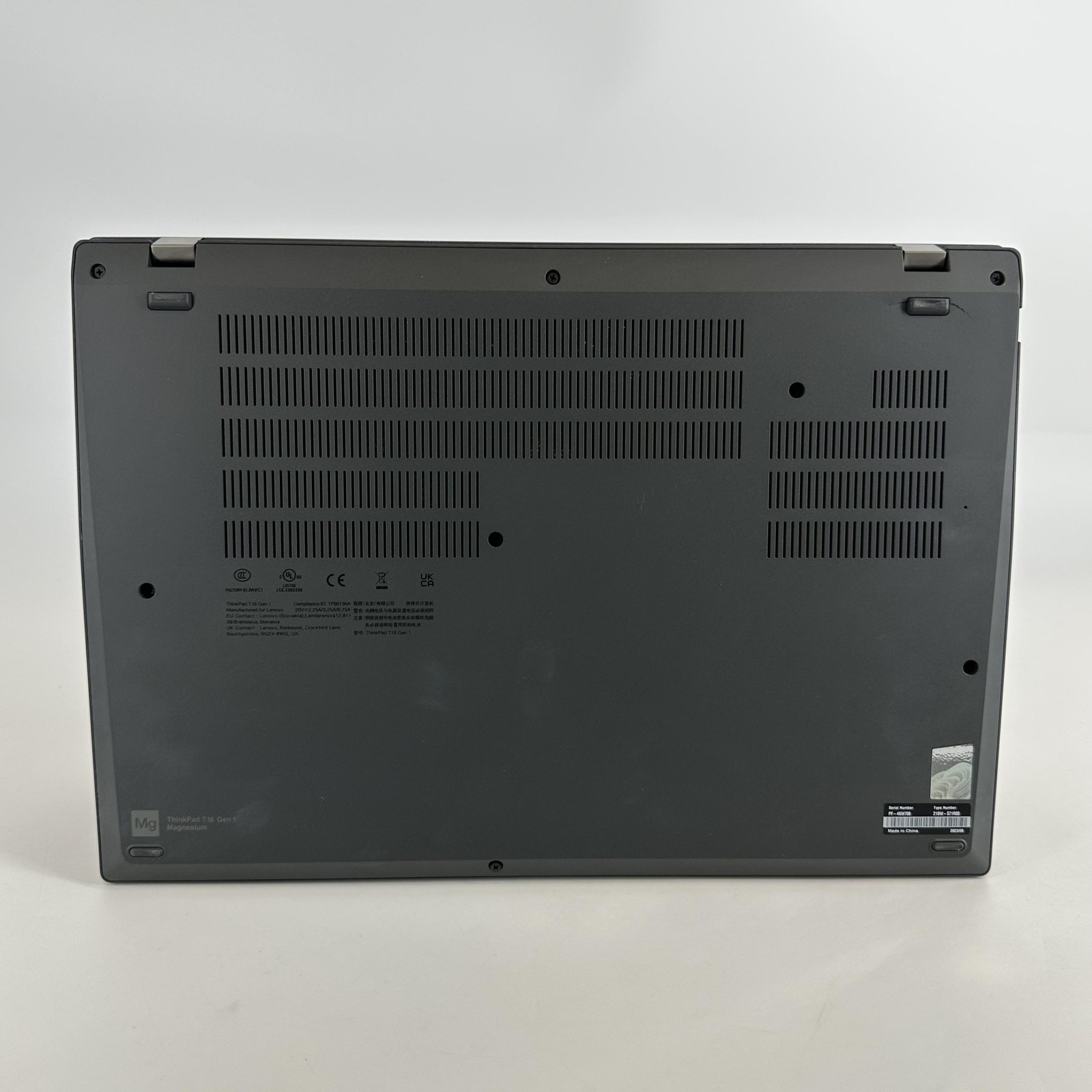Lenovo ThinkPad T16 Gen 1 Gray FHD+ 2.2 GHz i7-1270P 16GB 512GB SSD Very Good