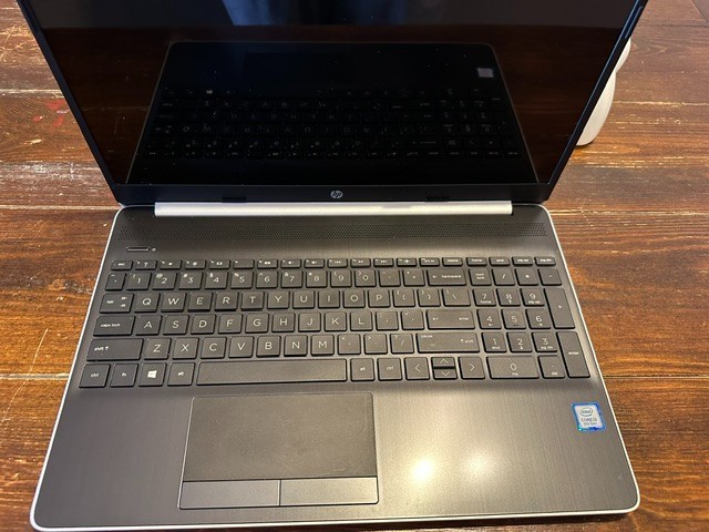 Silver HP Laptop 15.6 inch intel core I3 8th Gen 128 GB Model 15-DW0XXX
