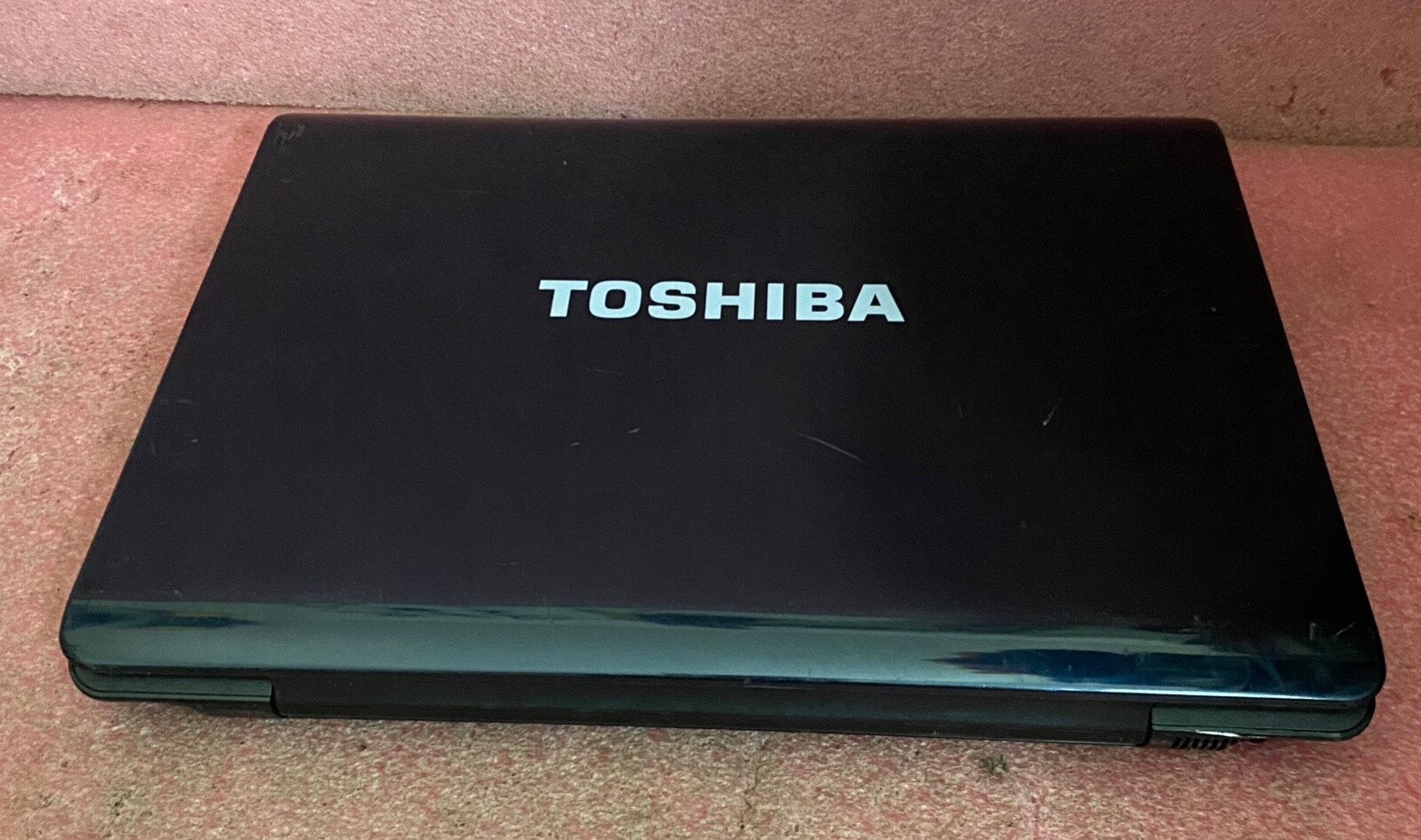 Toshiba Satellite A205 Laptop_Intel Pentium T2370 @ 1.73 GHz_2GB RAM_120GB HDD.