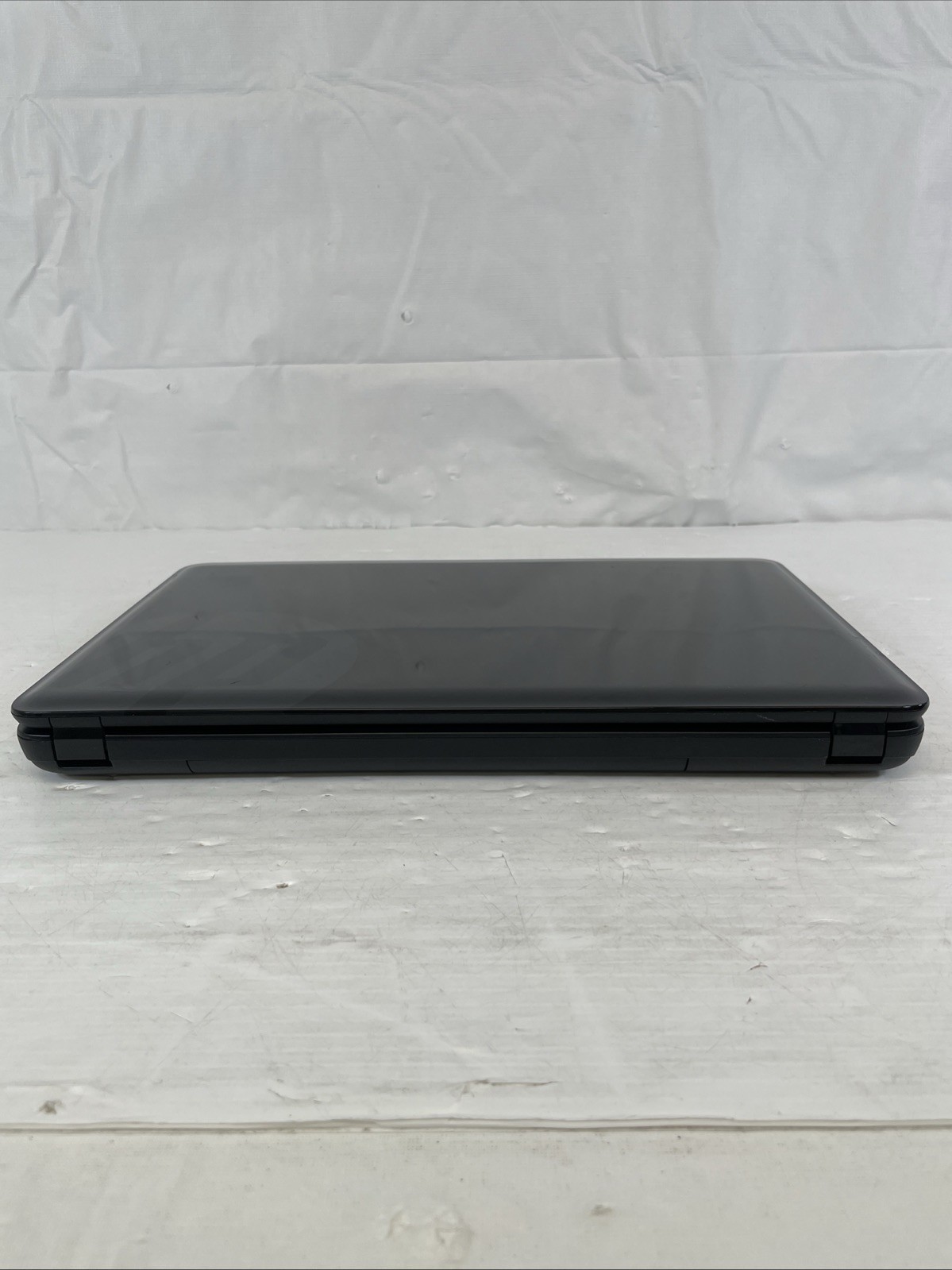 HP 2000-2A10NR Notebook 15″ AMD E1-1200 1.4GHz 4GB RAM 320GB HDD Windows 10