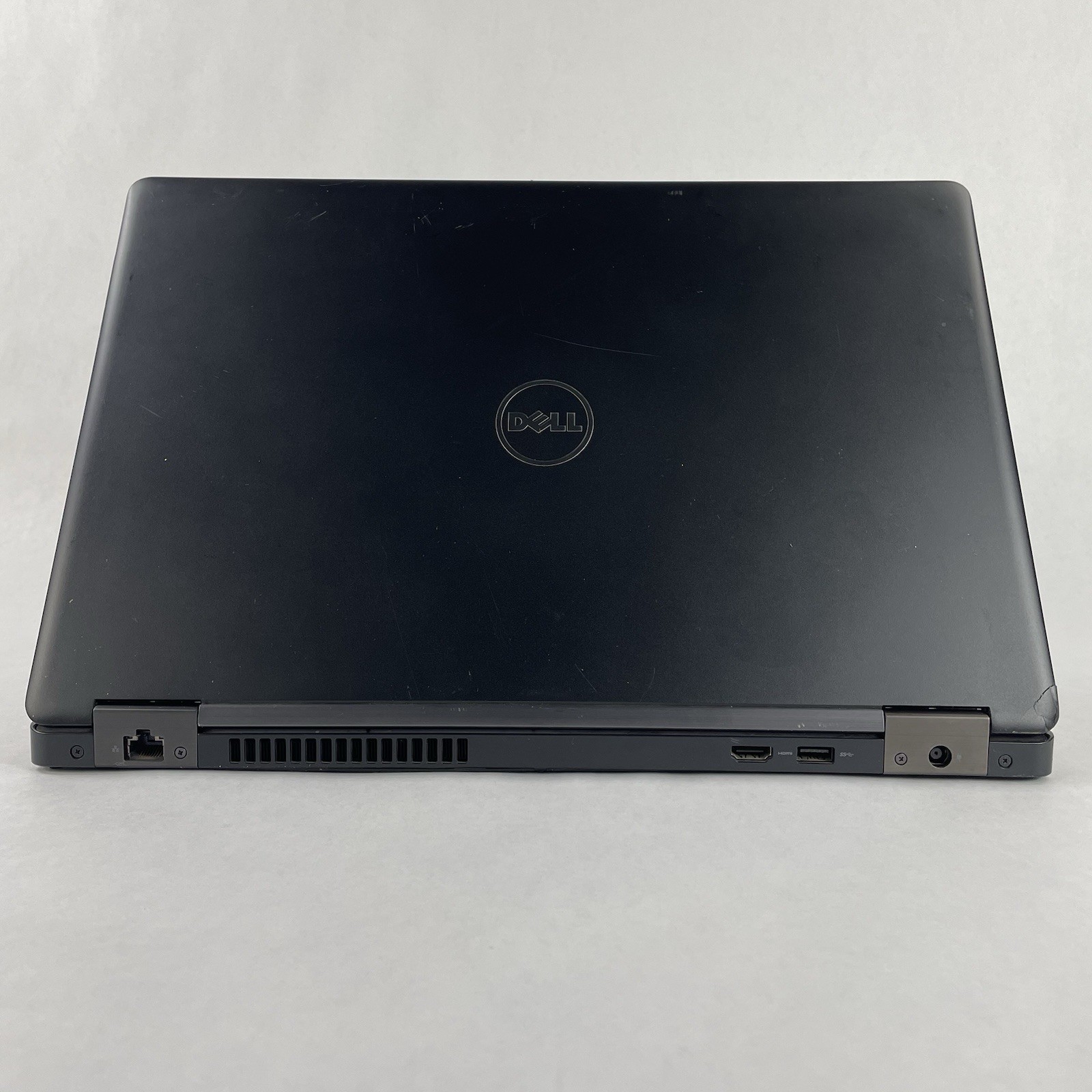 Dell Latitude 5580 15.6″ i5-7300U 2.60 GHz 8 GB RAM No SSD/OS/Batt – Bad Corner