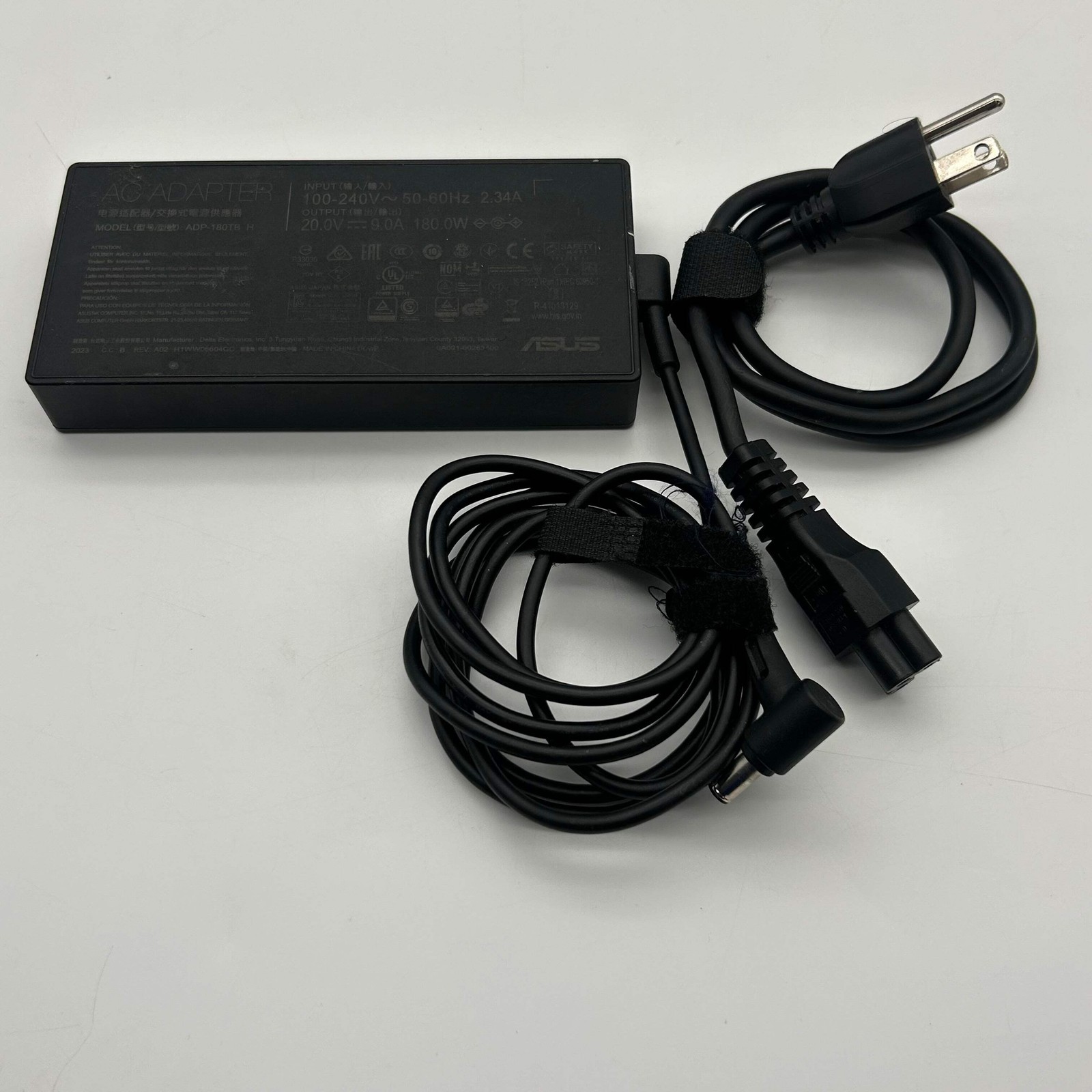 Asus ROG Zephyrus G14 |Ryzen 9 4900HS| 16GB RAM| 1TB SSD |RTX 2060| w/ Charger
