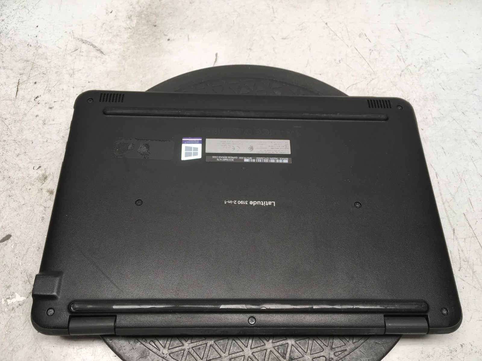 Dell Latitude 3190 2-In-1 Intel Celeron N4100 1.1GHz 4 GB NO HD BIOS locked