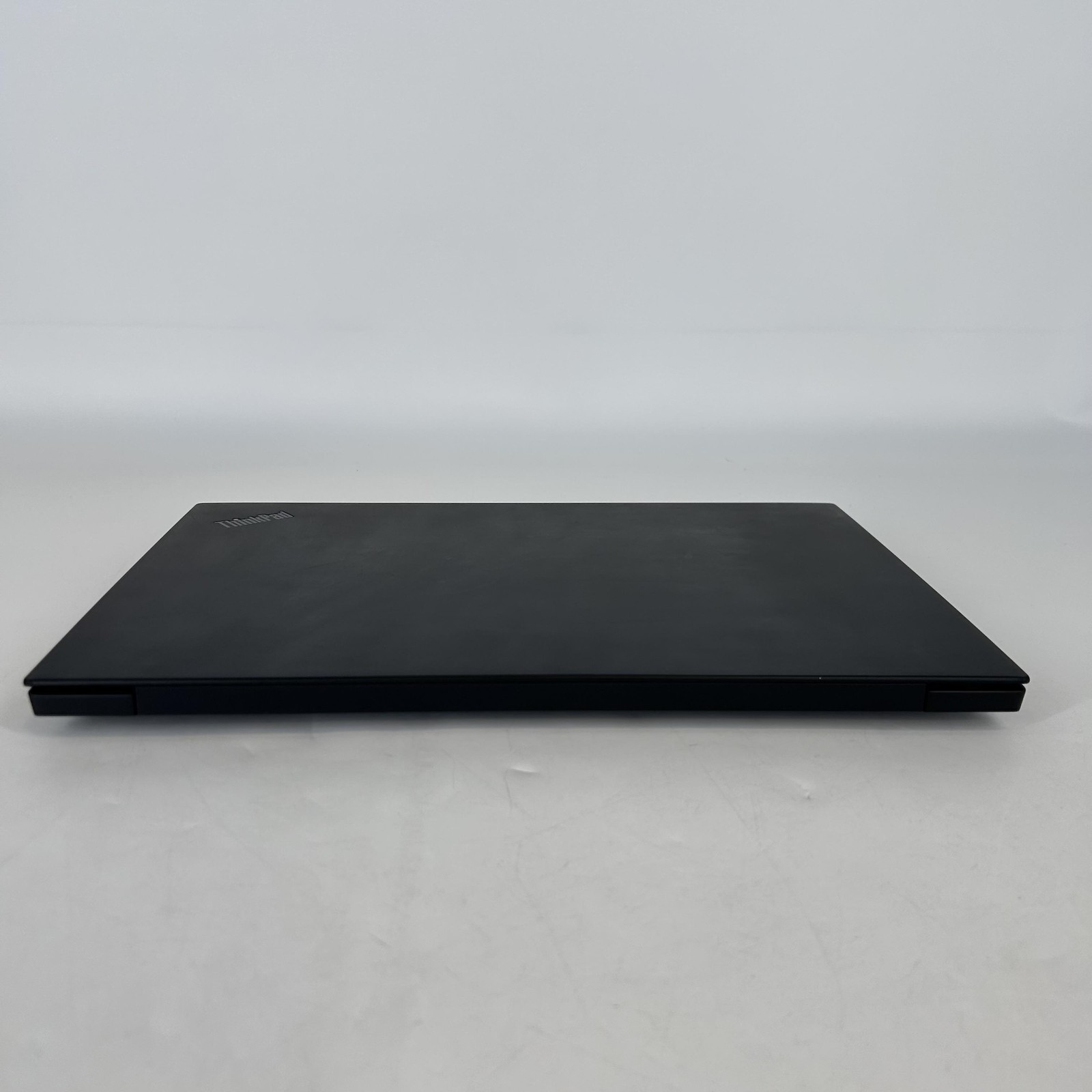 Lenovo ThinkPad P1 Gen 3 15.6 FHD i7-10750H 2.60GHz 16GB 1TB Quadro T1000 Max-Q