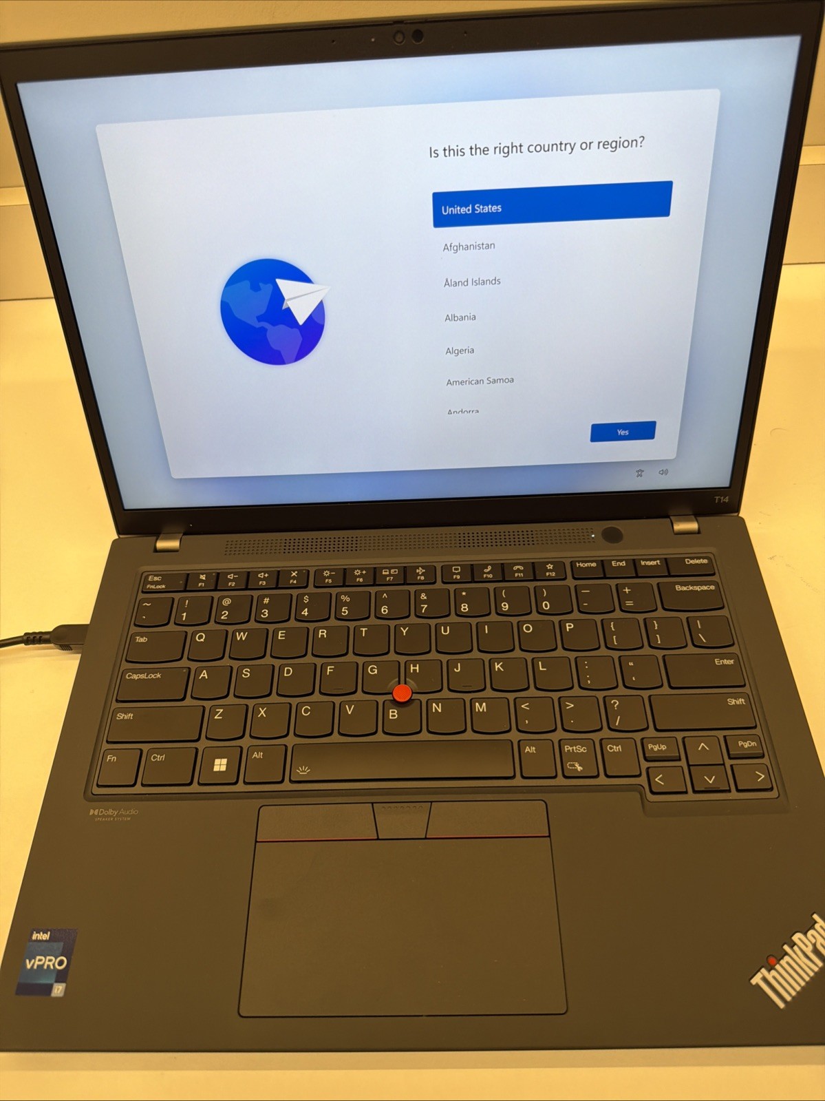 Lenovo ThinkPad T14 Gen 3 (512 GB SSD, 48 GB RAM, i7 12th Gen, Windows 11 Pro)