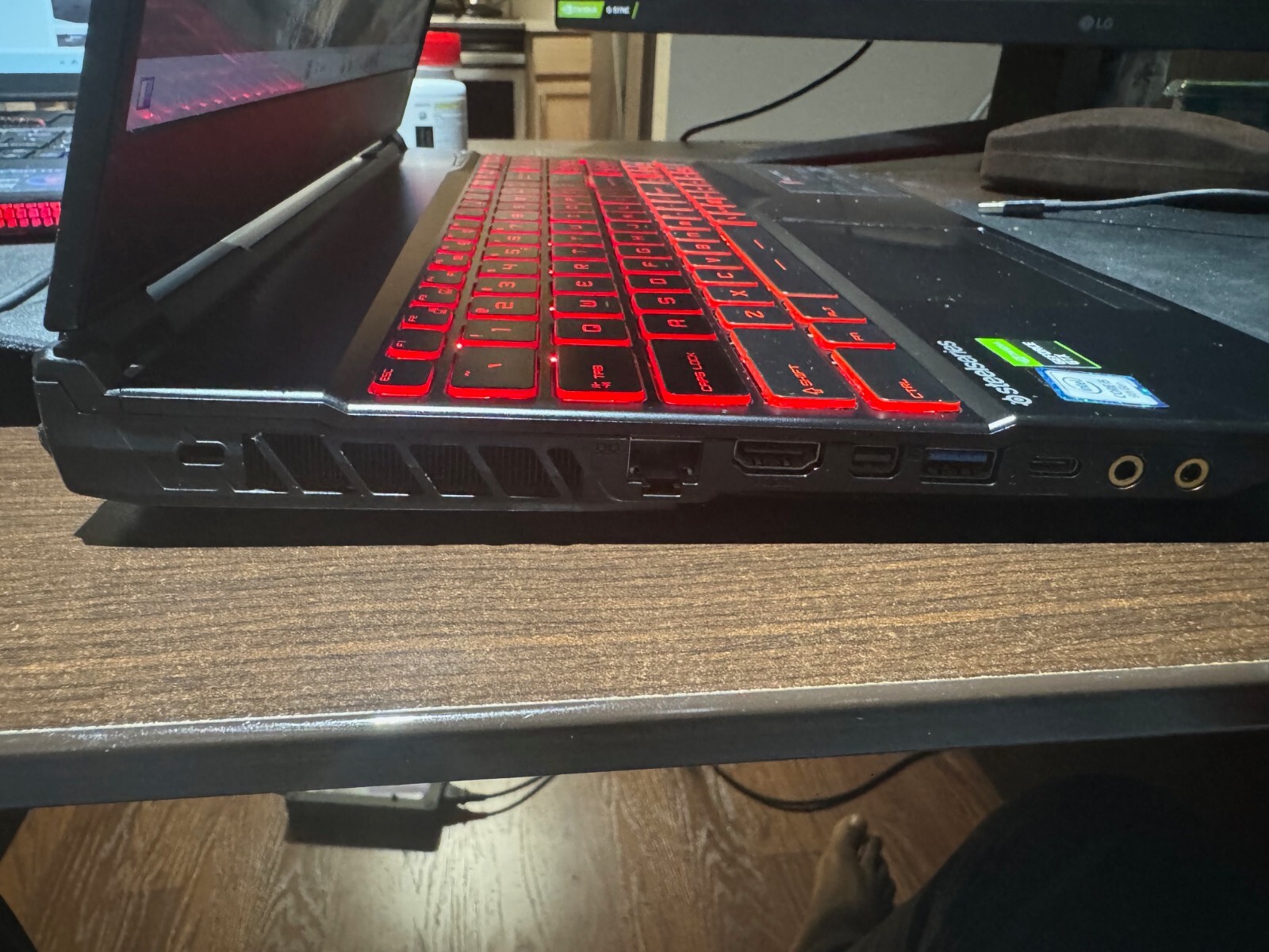 MSI Gaming laptop, i5 -9300H, 2.40GH, GL65 9SC 16GB 64-bit OS Windows 11