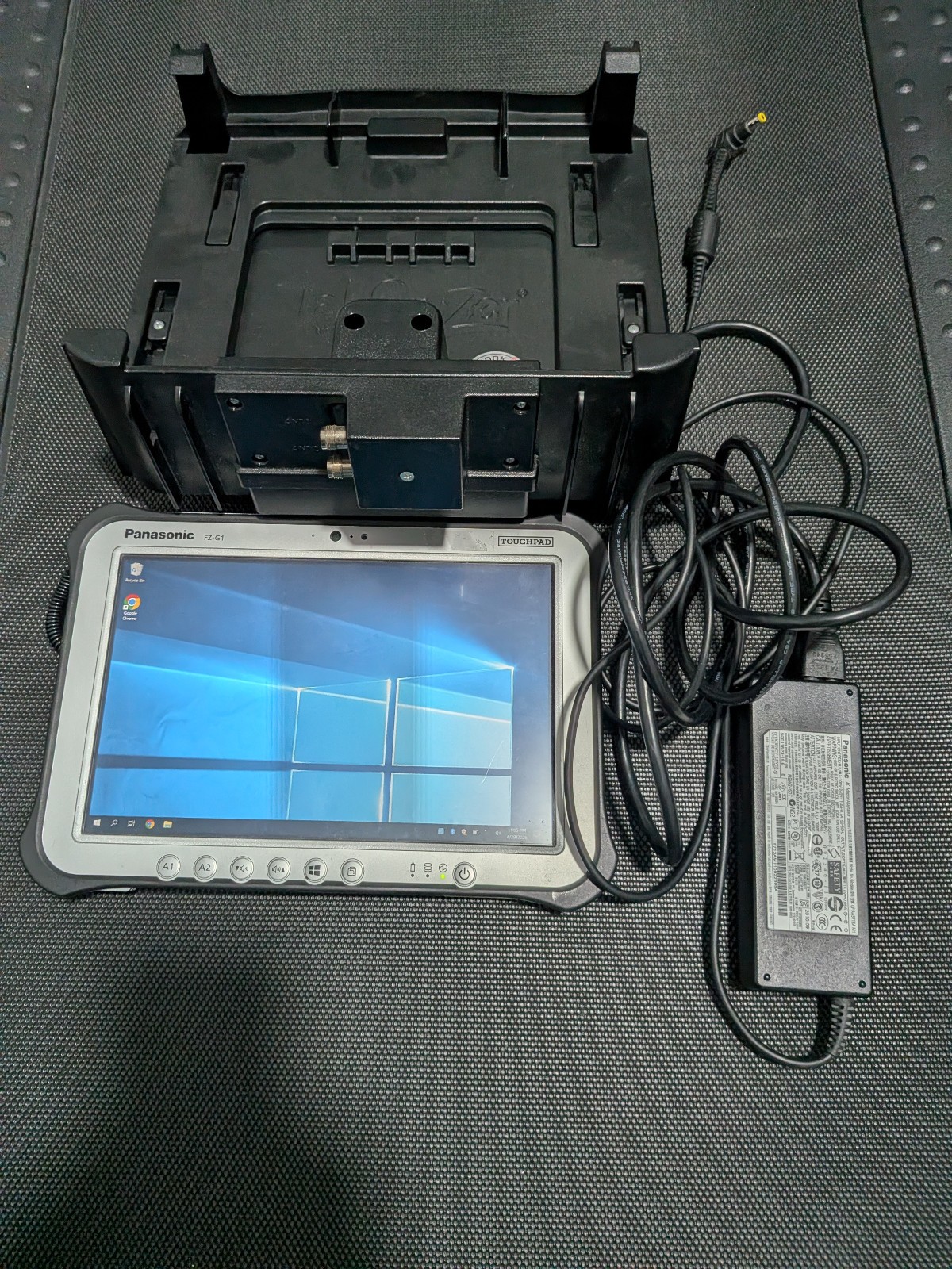 Panasonic Toughpad FZ-G1 MK5 i5 7th 2.60GHz 8G RAM Touch Win10 Enterprise used