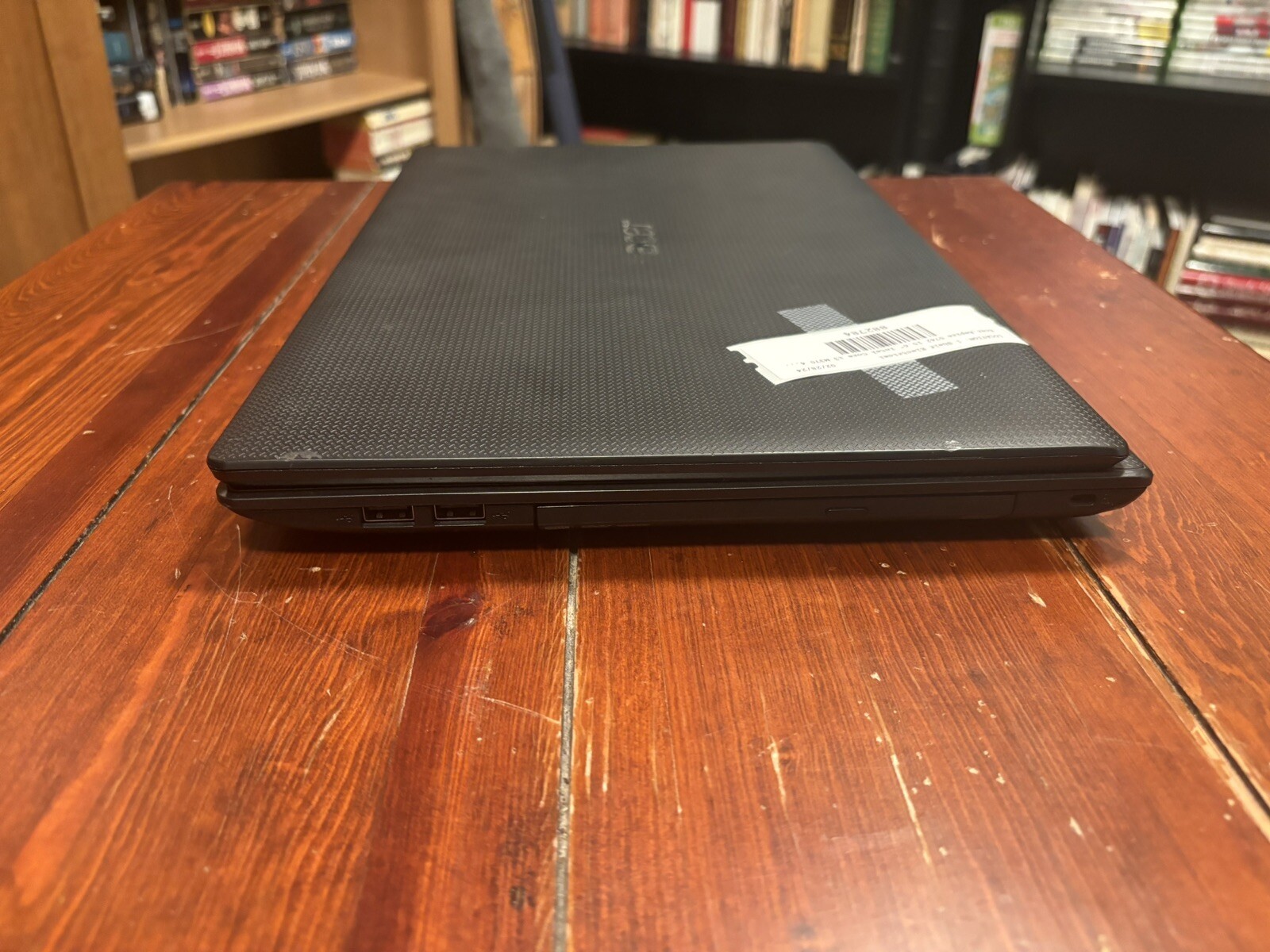 Acer Aspire 5742-6475 / Intel Core i3 M380 @ 2.53GHz Boots and Functions