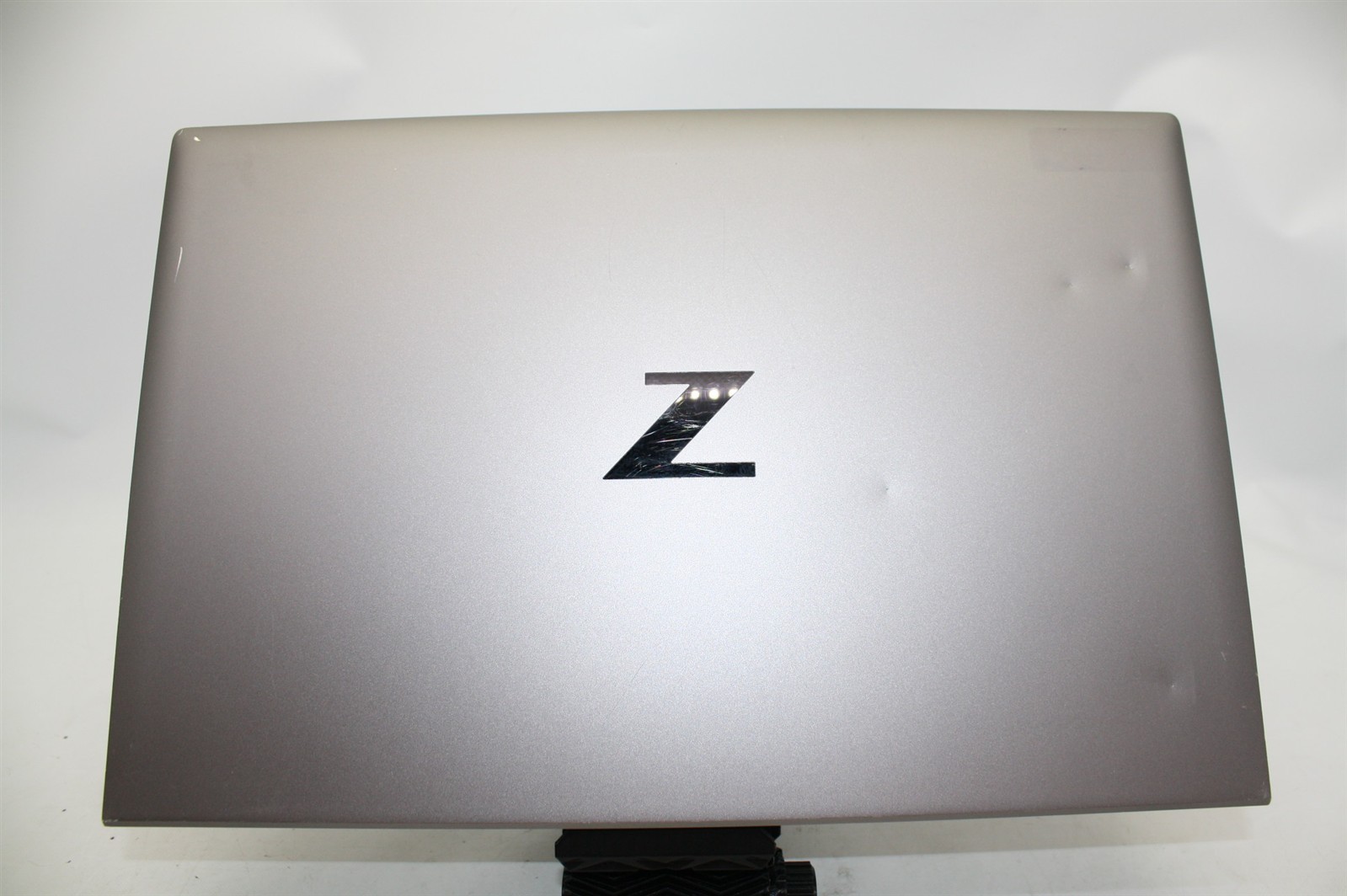 14″HP ZBook Firefly G8 i5-1145G7 2.60GHz RAM 16GB NVMe 256GB/Cosmetic issue