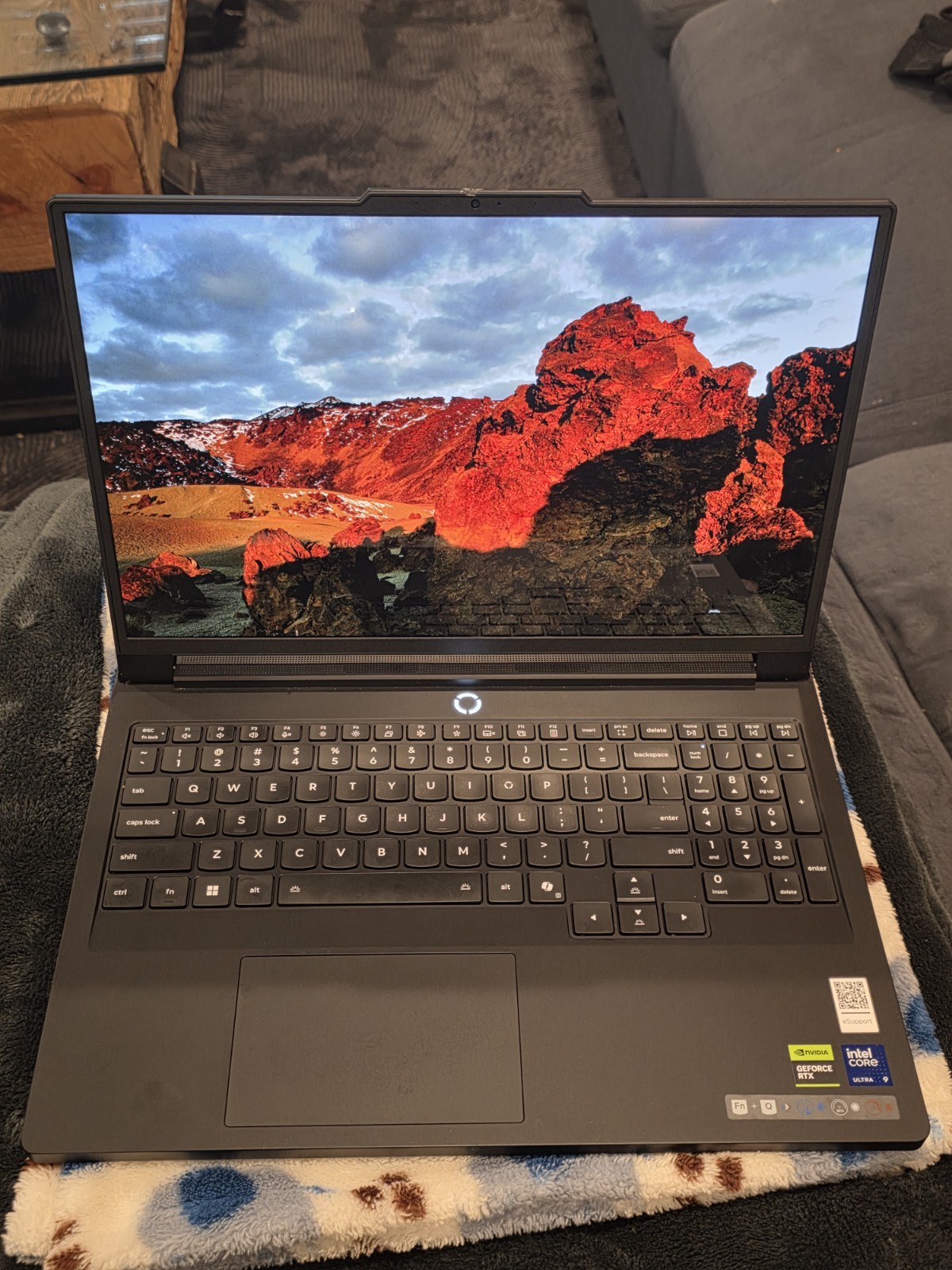 Lenovo Legend Pro7 Gaming Laptop 161AX10H