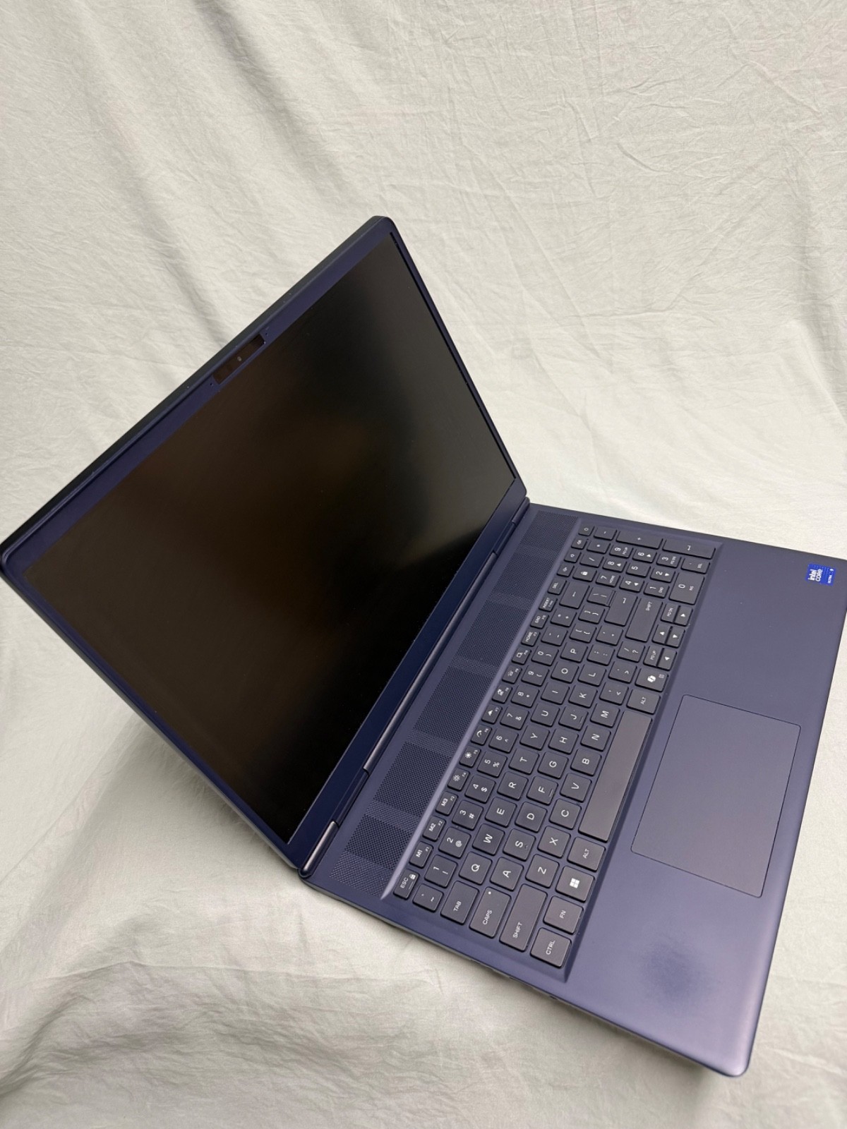 Alienware 16X Aurora 16” Gaming Laptop RTX 5070 Core Ultra 9 275HX 32GB 2TB