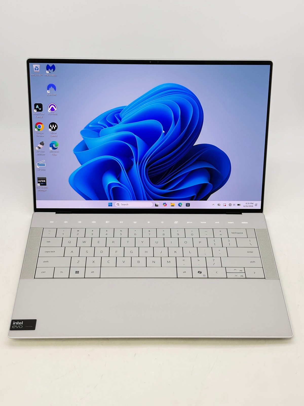 Dell XPS 14 9440 14.5″ 3.2K OLED Touch Intel Core Ultra 7 155H 32GB RAM 1TB SSD