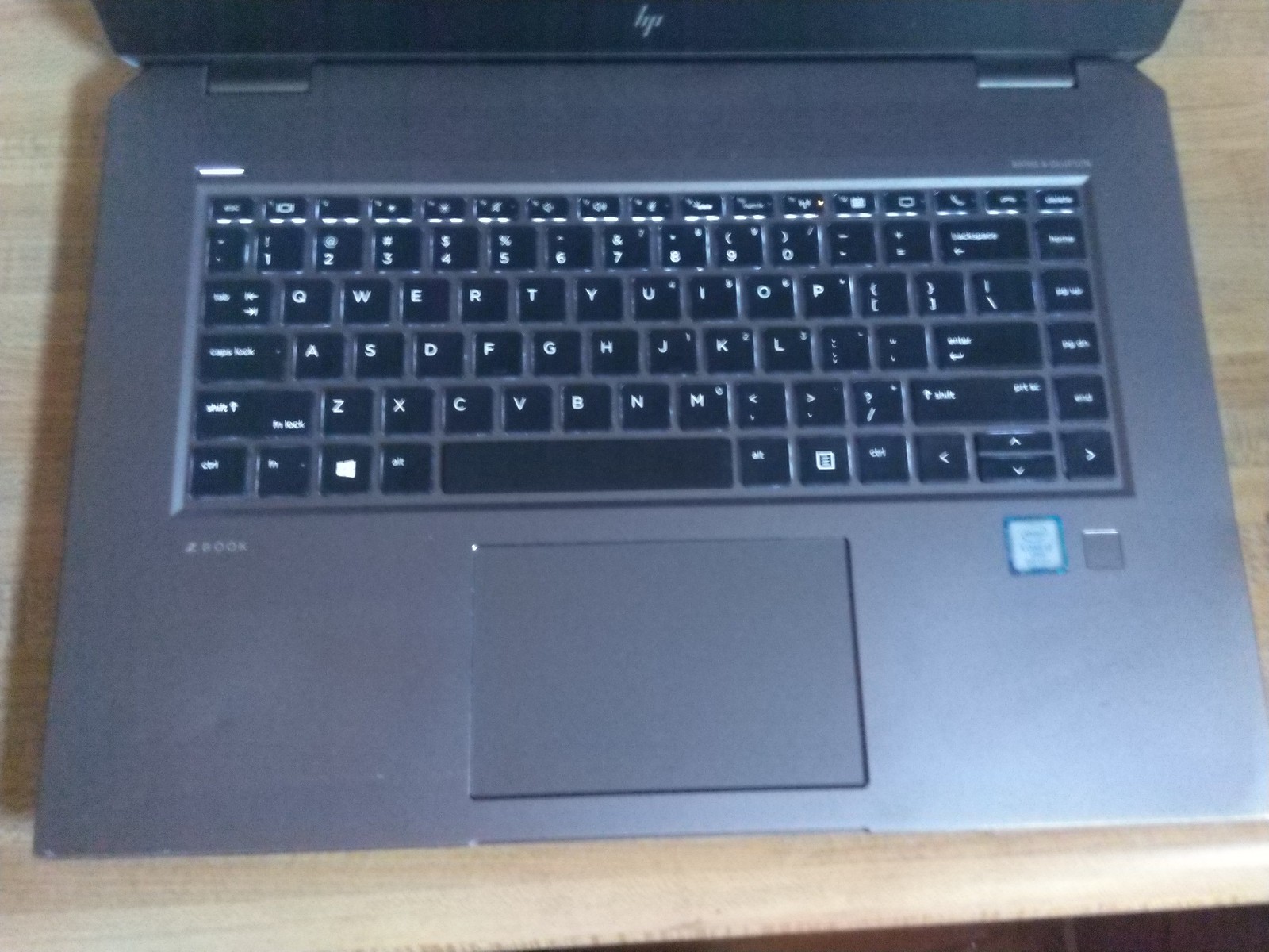 HP ZBook Studio G5 15.6″ i7-8850H 16GB RAM 512GB SSD Quadro P1000 Win 10 Pro