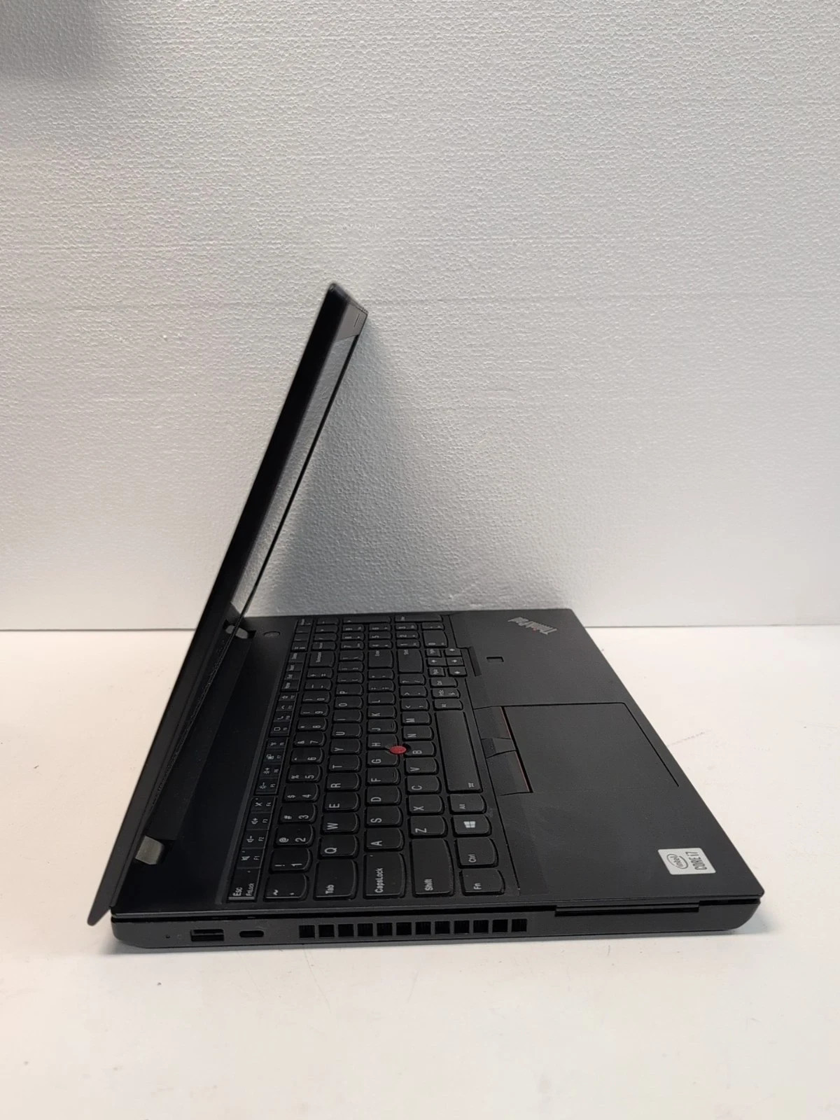 ThinkPad P15v i7-10750H 32GB 1TB NVMe Quadro P620 Win 11 Office 2024