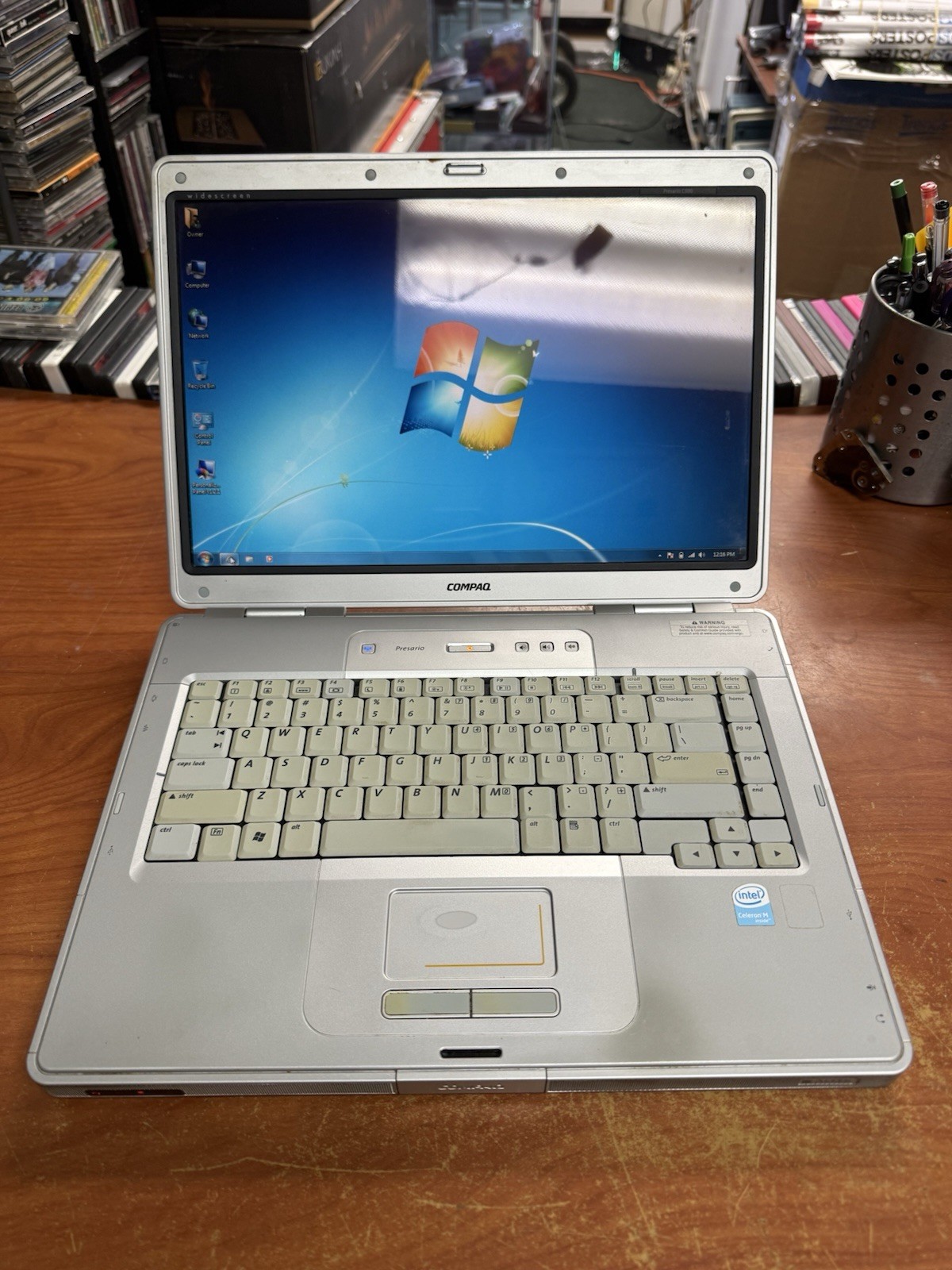 Compaq Presario C500 15.4″ Windows 7- 250HDD 1.60GHz 2GB DVDRW Vintage Retro