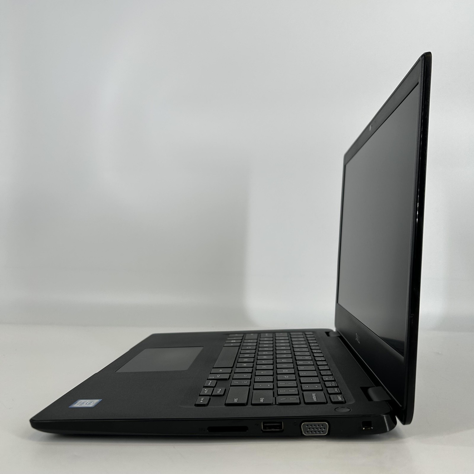 Dell Latitude 3400 14 Black FHD i5-8265U 1.60GHz 16GB 256GB SSD Good