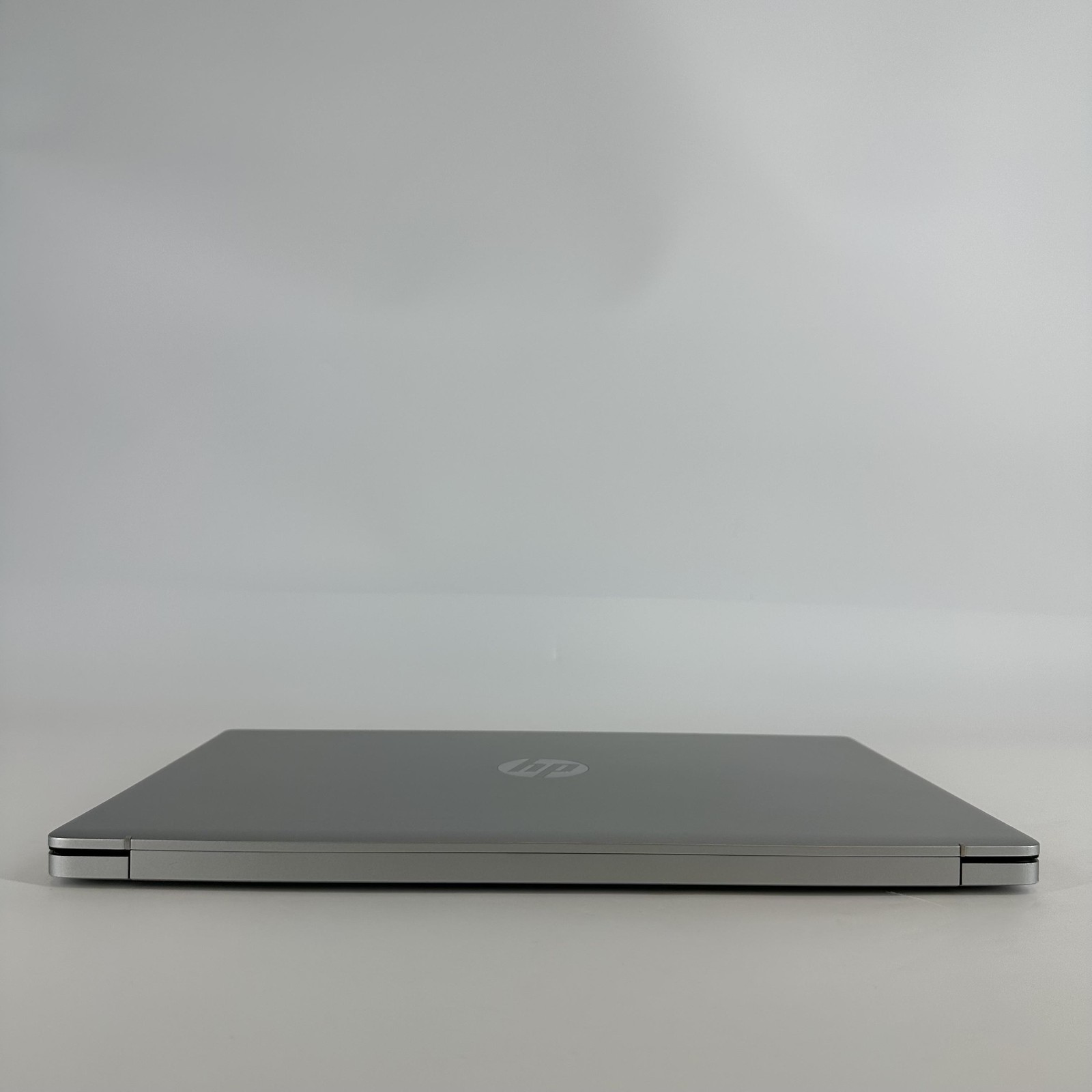 HP Laptop 17-cp3155cl HD TOUCH 2.3 GHz Ryzen 5 7430U 64GB 2TB SSD Very Good