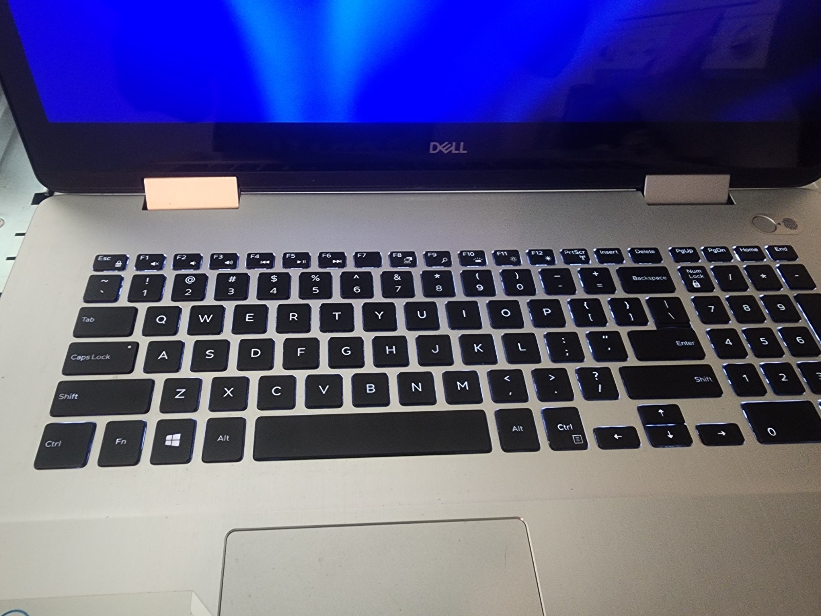 Dell Inspiron 7786 2-in-1 17″ FHD Touch I7-8565U 500Gb 16GB W11 GeForce MX150